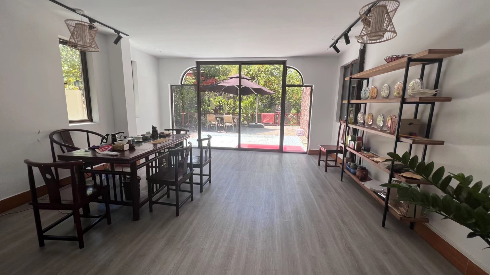 凤凰水城红树湾别墅(新) 5室2厅4卫 1600.0万 凤凰水城红树湾别墅(新) 5室2厅4卫 1600.0万客厅