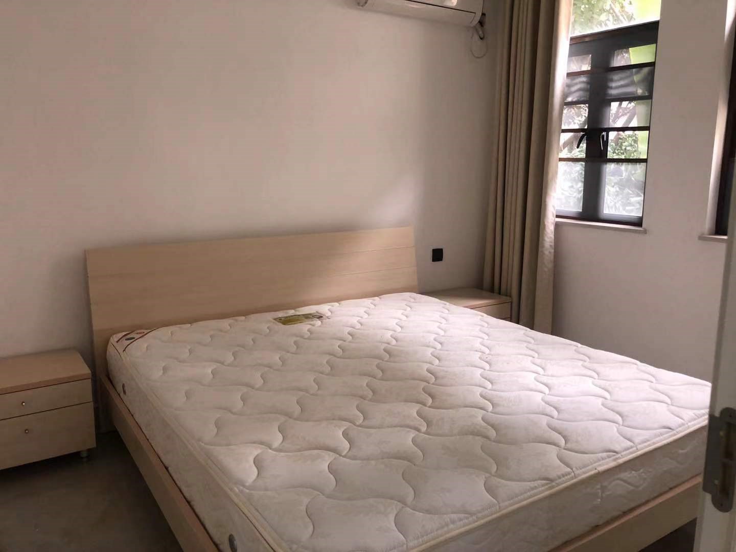 凤凰水城红树湾洋房 3室2厅2卫 4500.0元/月 凤凰水城红树湾洋房 3室2厅2卫 4500.0元/月室内图