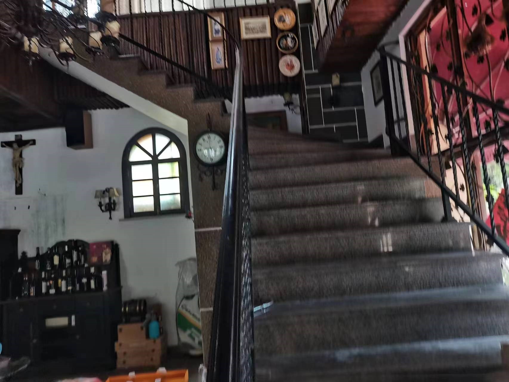 凤凰水城凤凰湾商业街商铺 1室1厅1卫 1100.0万 凤凰水城凤凰湾商业街商铺 1室1厅1卫 1100.0万客厅