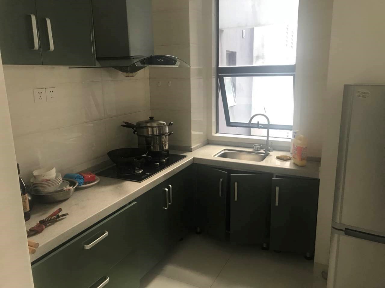 卓达东方巴哈马三期自由港湾 2室1厅1卫 185.0万 卓达东方巴哈马三期自由港湾 2室1厅1卫 185.0万客厅