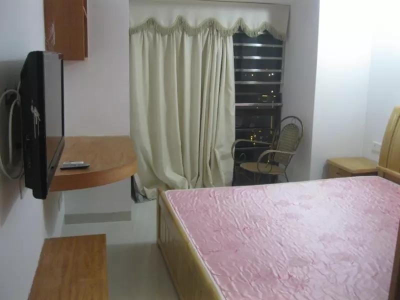 凤凰水城 2室1厅1卫 168.0万 凤凰水城 2室1厅1卫 168.0万客厅