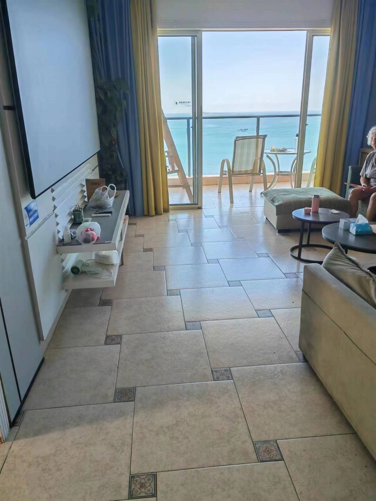 兰海花园三期 2室2厅1卫 580.0万 兰海花园三期 2室2厅1卫 580.0万客厅