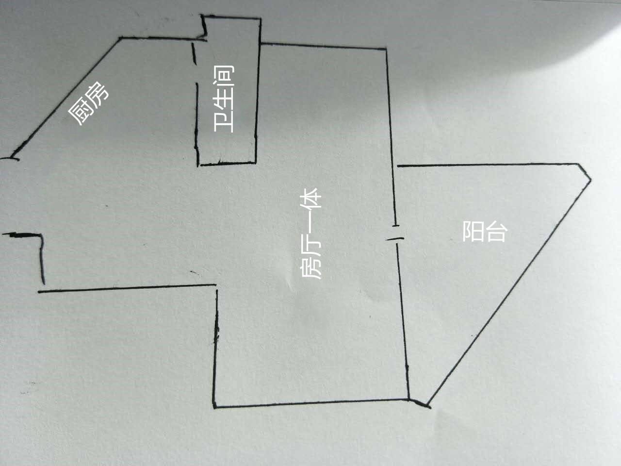 天福源度假酒店  1室1厅1卫   120.00万客厅