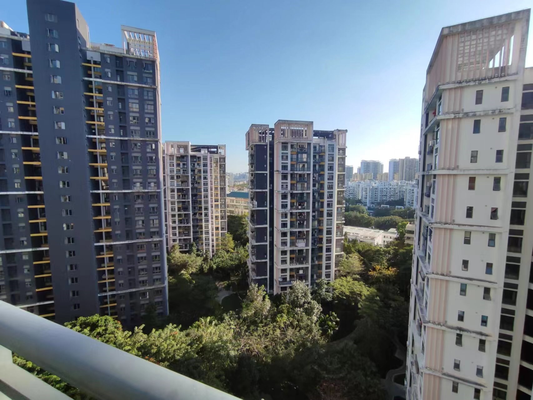 卓达东方巴哈马三期自由港湾 2室2厅1卫 200.0万 卓达东方巴哈马三期自由港湾 2室2厅1卫 200.0万客厅