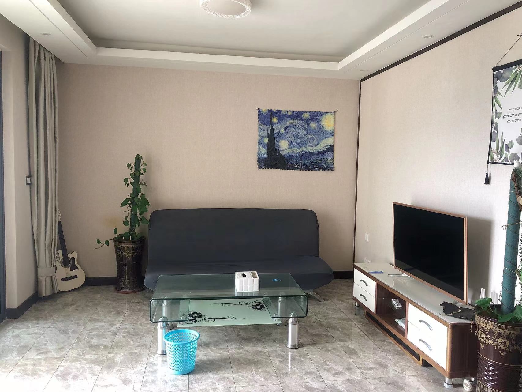 一山湖(一期)  2室2厅1卫    210.0万客厅