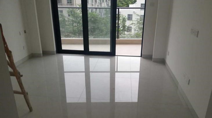 海岸名都 3室2厅2卫 450.0万 海岸名都 3室2厅2卫 450.0万客厅