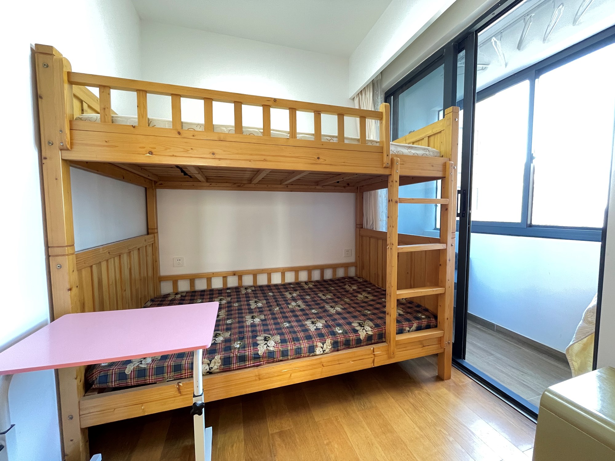 中铁子悦薹  2室2厅1卫    280.0万客厅