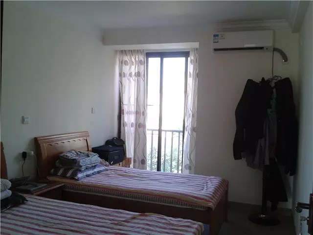 凤凰水城凤凰湾 3室2厅2卫 6000.0元/月 凤凰水城凤凰湾 3室2厅2卫 6000.0元/月室内图