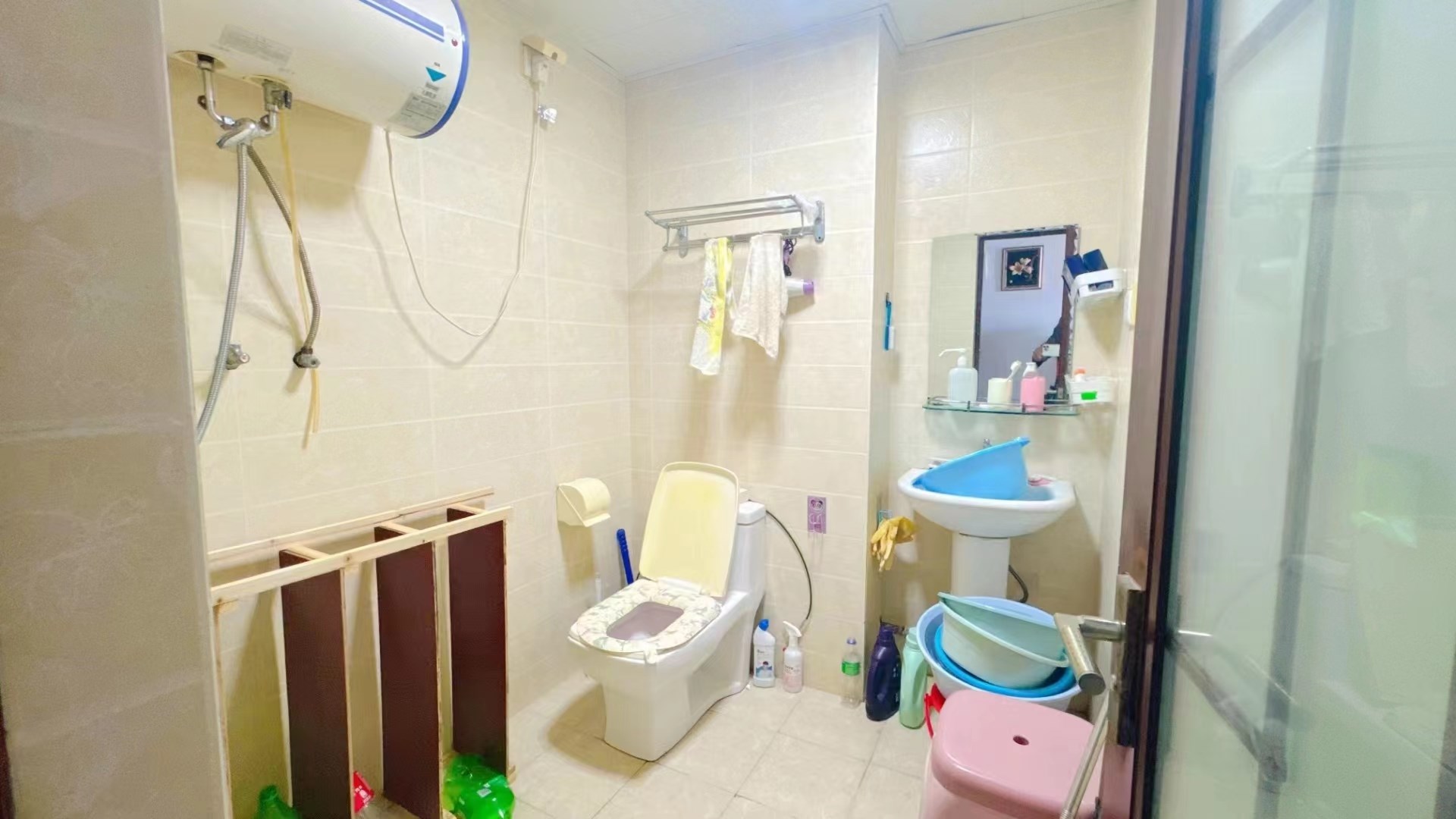 圣煜花园 1室1厅1卫 110.0万 圣煜花园 1室1厅1卫 110.0万客厅