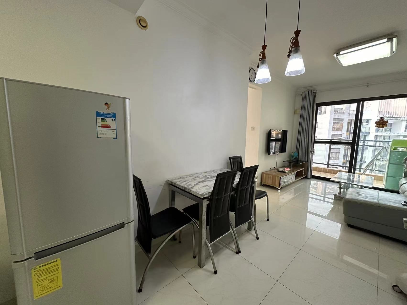 卓达东方巴哈马三期自由港湾 2室1厅1卫 185.0万 卓达东方巴哈马三期自由港湾 2室1厅1卫 185.0万客厅