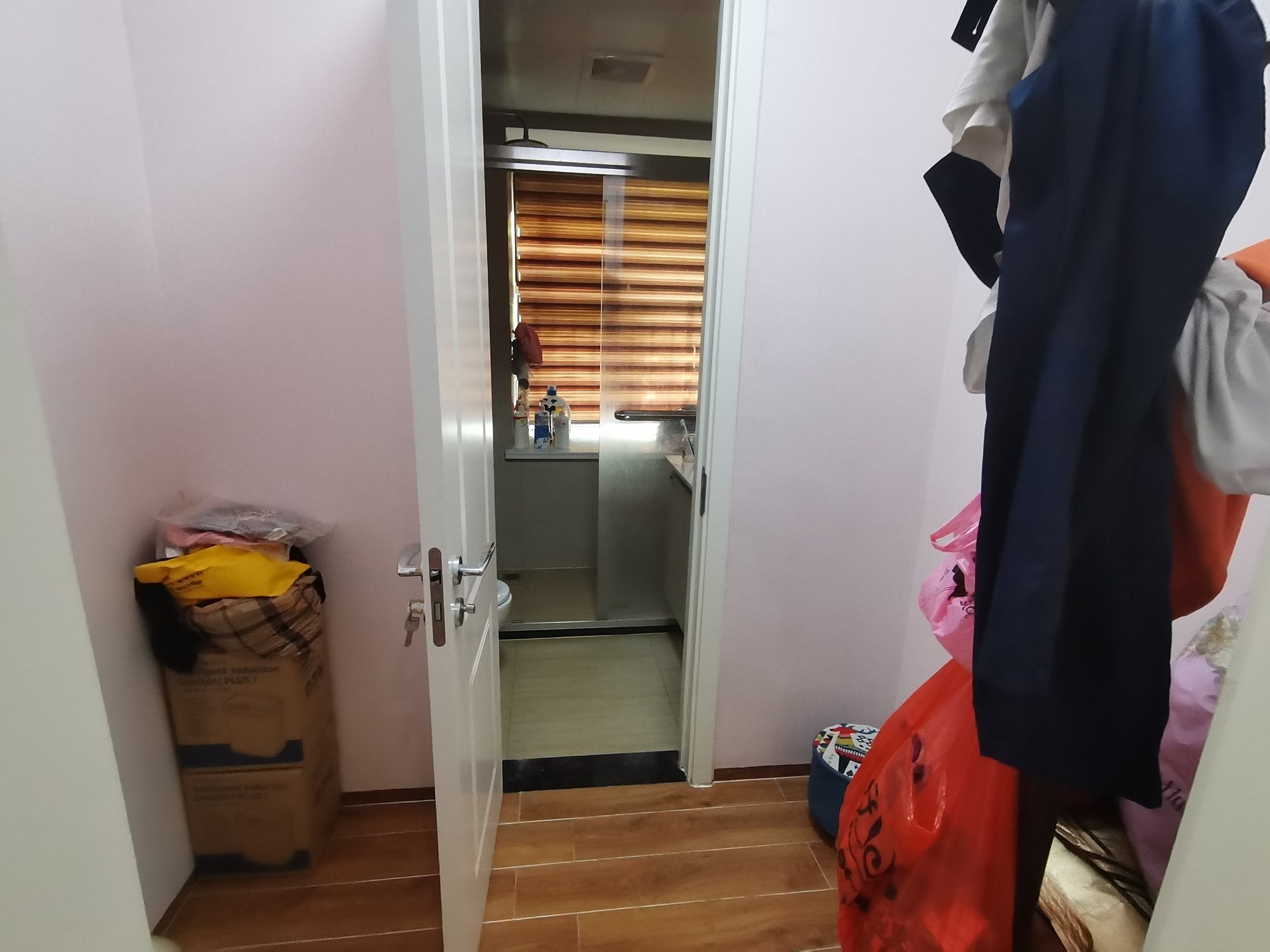 琥珀假日天地 3室2厅2卫 246.0万 琥珀假日天地 3室2厅2卫 246.0万客厅