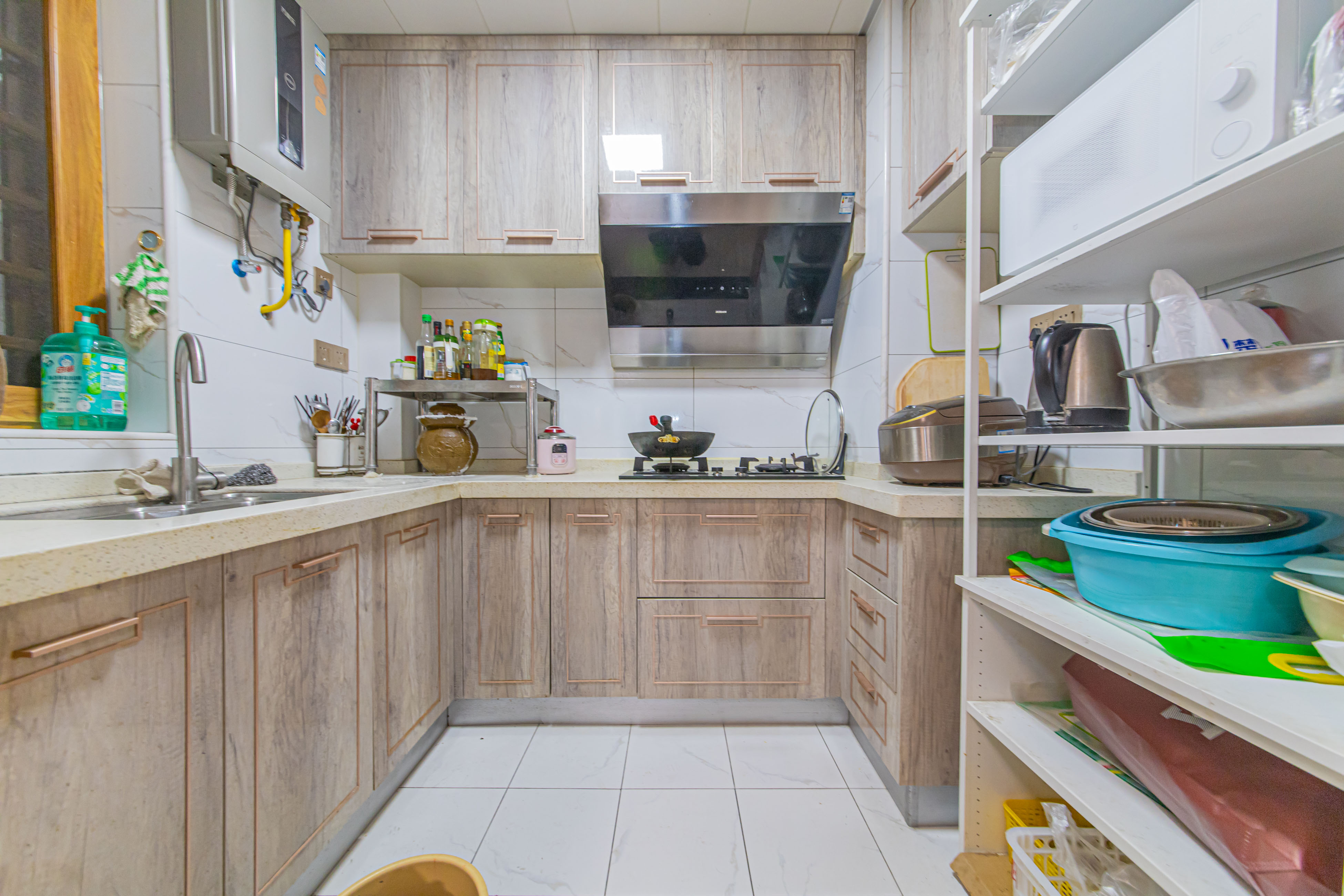 北辰中央公园C区  3室2厅1卫    96.8万 北辰中央公园C区  3室2厅1卫    96.8万厨房