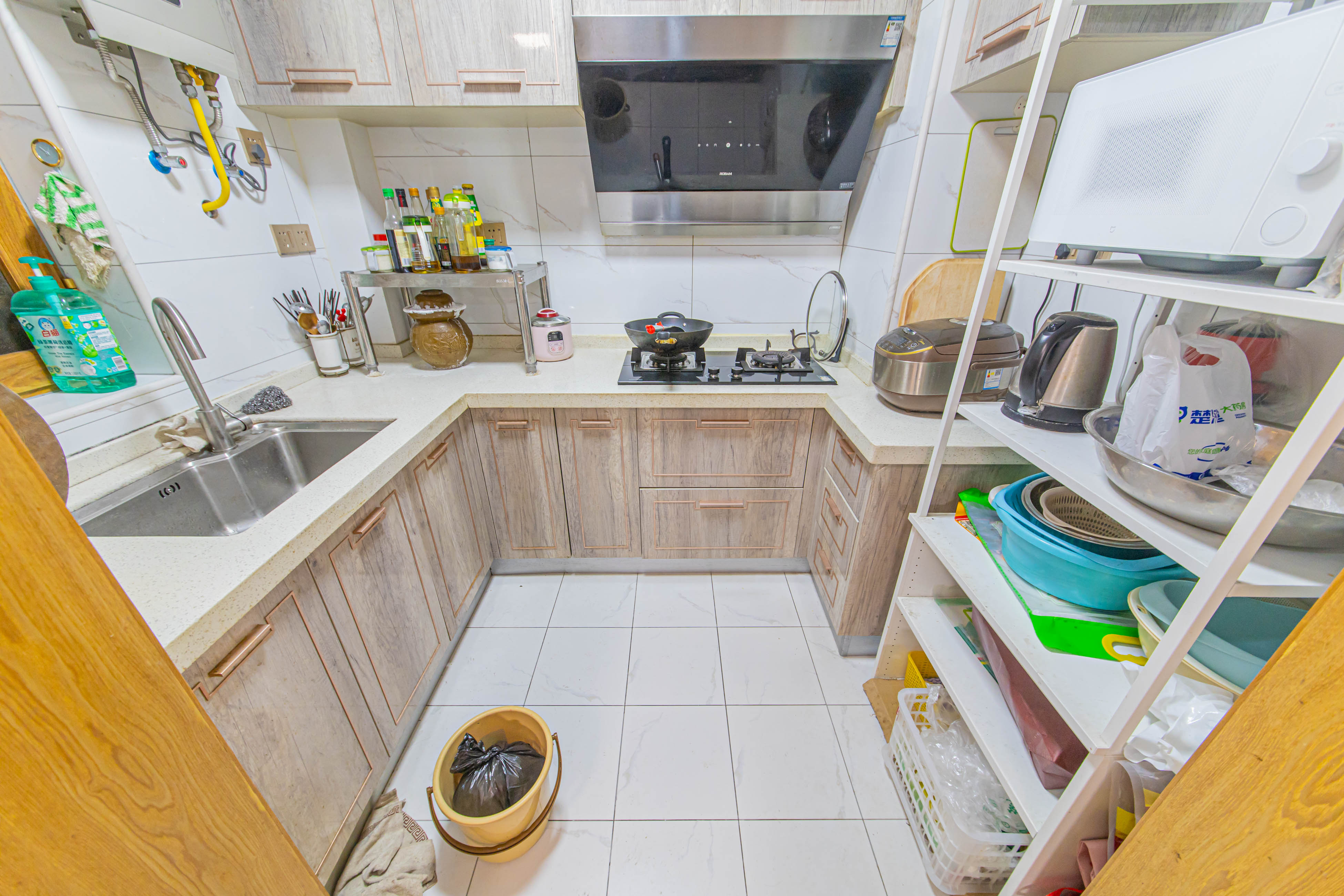 北辰中央公园C区  3室2厅1卫    96.8万 北辰中央公园C区  3室2厅1卫    96.8万厨房