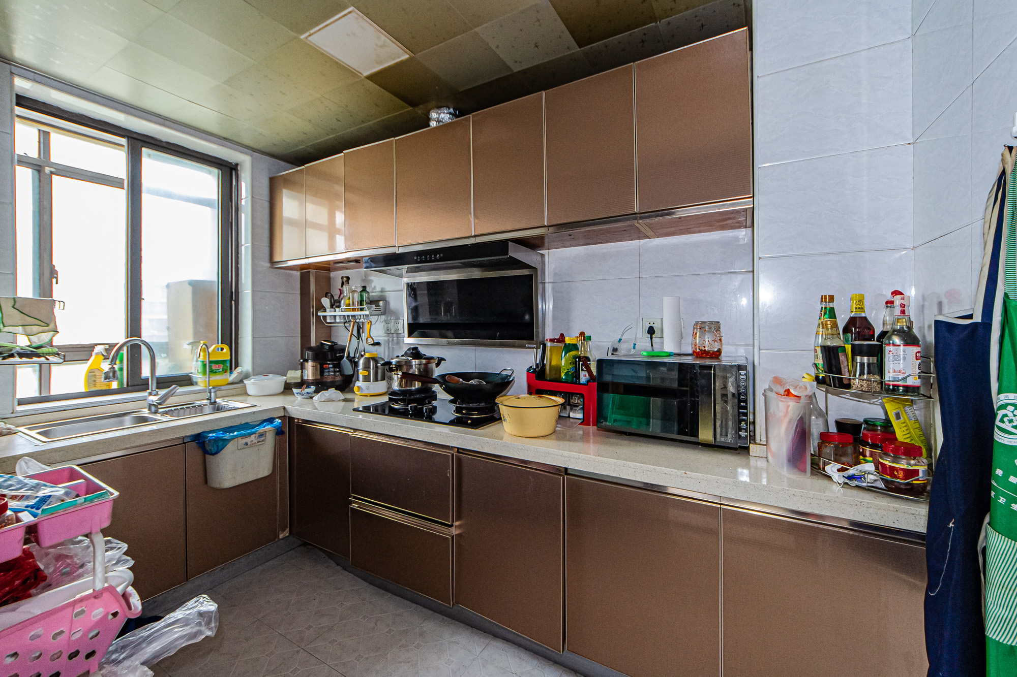 万国城(当代满庭春MOMA)一期 3室2厅2卫 110.0万 万国城(当代满庭春MOMA)一期 3室2厅2卫 110.0万厨房