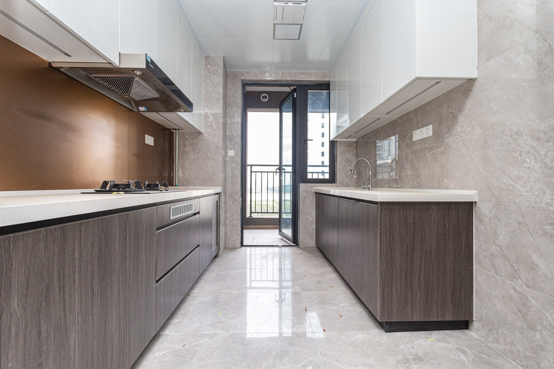 越秀湘江星汇城三期 4室2厅3卫 303.8万 越秀湘江星汇城三期 4室2厅3卫 303.8万厨房