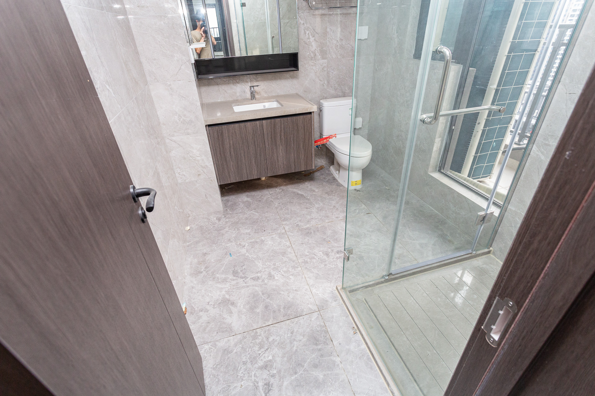 越秀湘江星汇城三期 4室2厅3卫 303.8万 越秀湘江星汇城三期 4室2厅3卫 303.8万卫生间