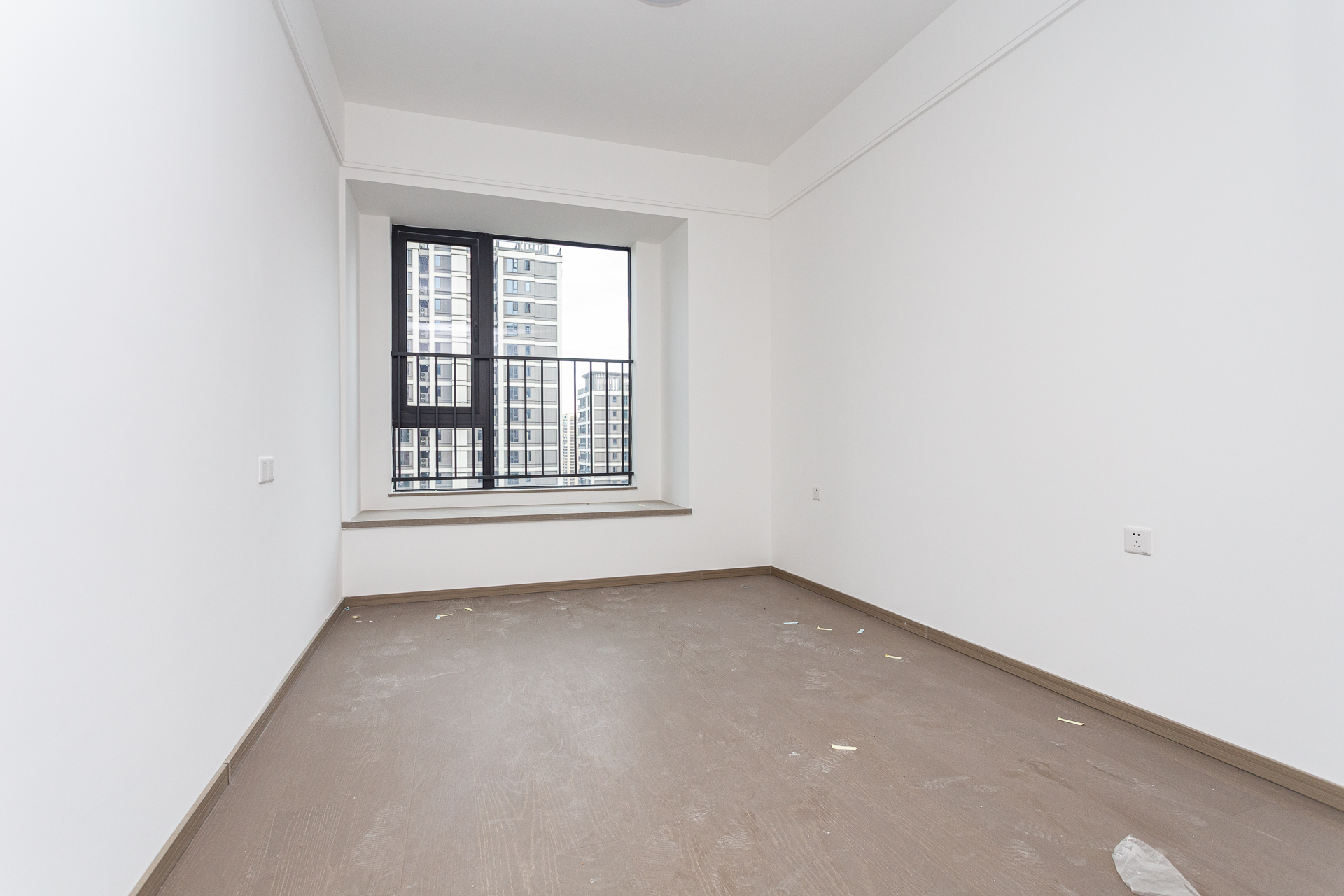 越秀湘江星汇城三期 4室2厅3卫 303.8万 越秀湘江星汇城三期 4室2厅3卫 303.8万卧室