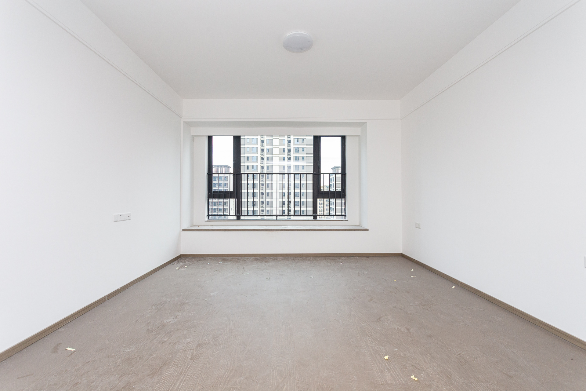 越秀湘江星汇城三期 4室2厅3卫 303.8万 越秀湘江星汇城三期 4室2厅3卫 303.8万卧室