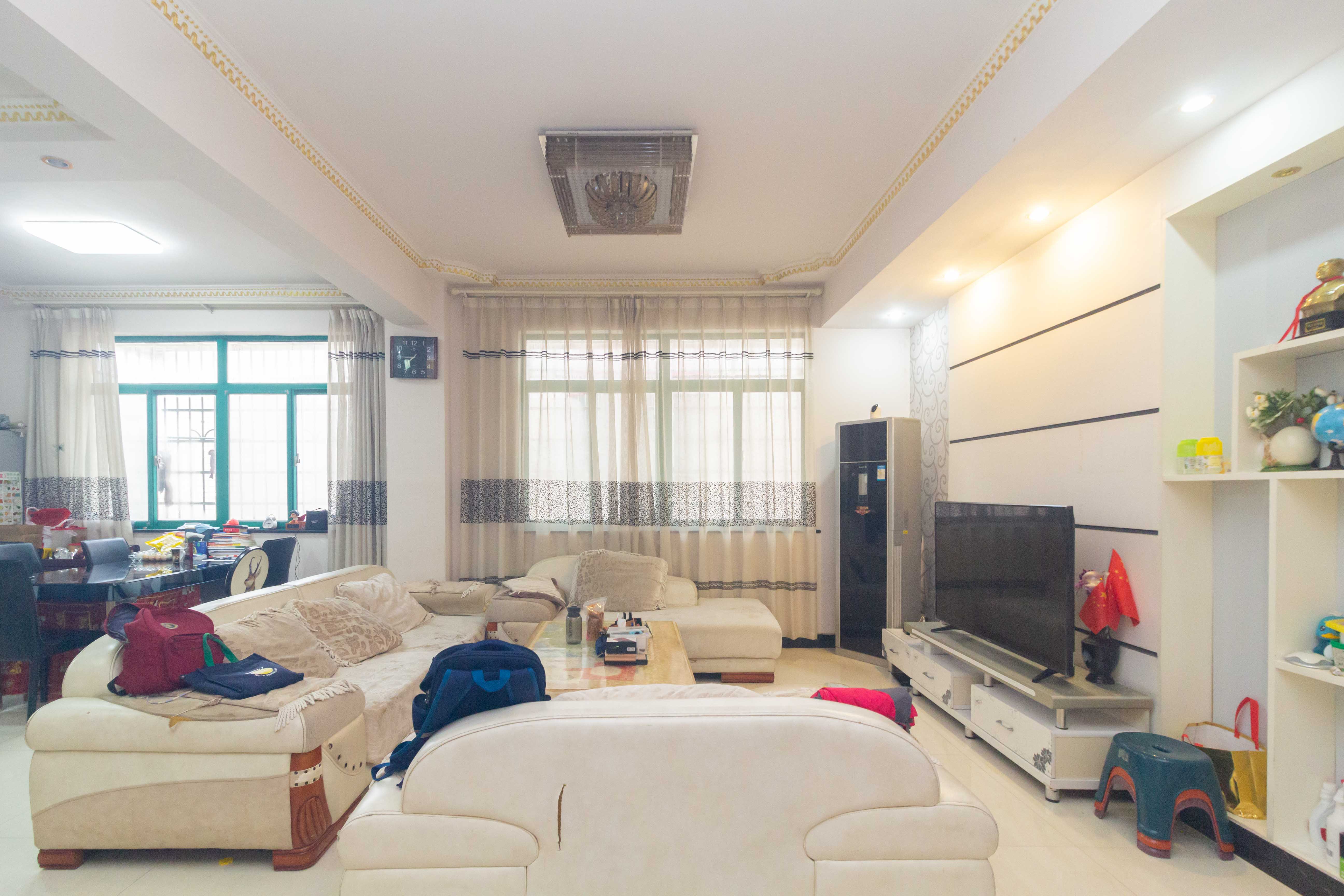 星沙国际物流园/泉星社区 1室0厅0卫 55.0万 星沙国际物流园/泉星社区 1室0厅0卫 55.0万客厅