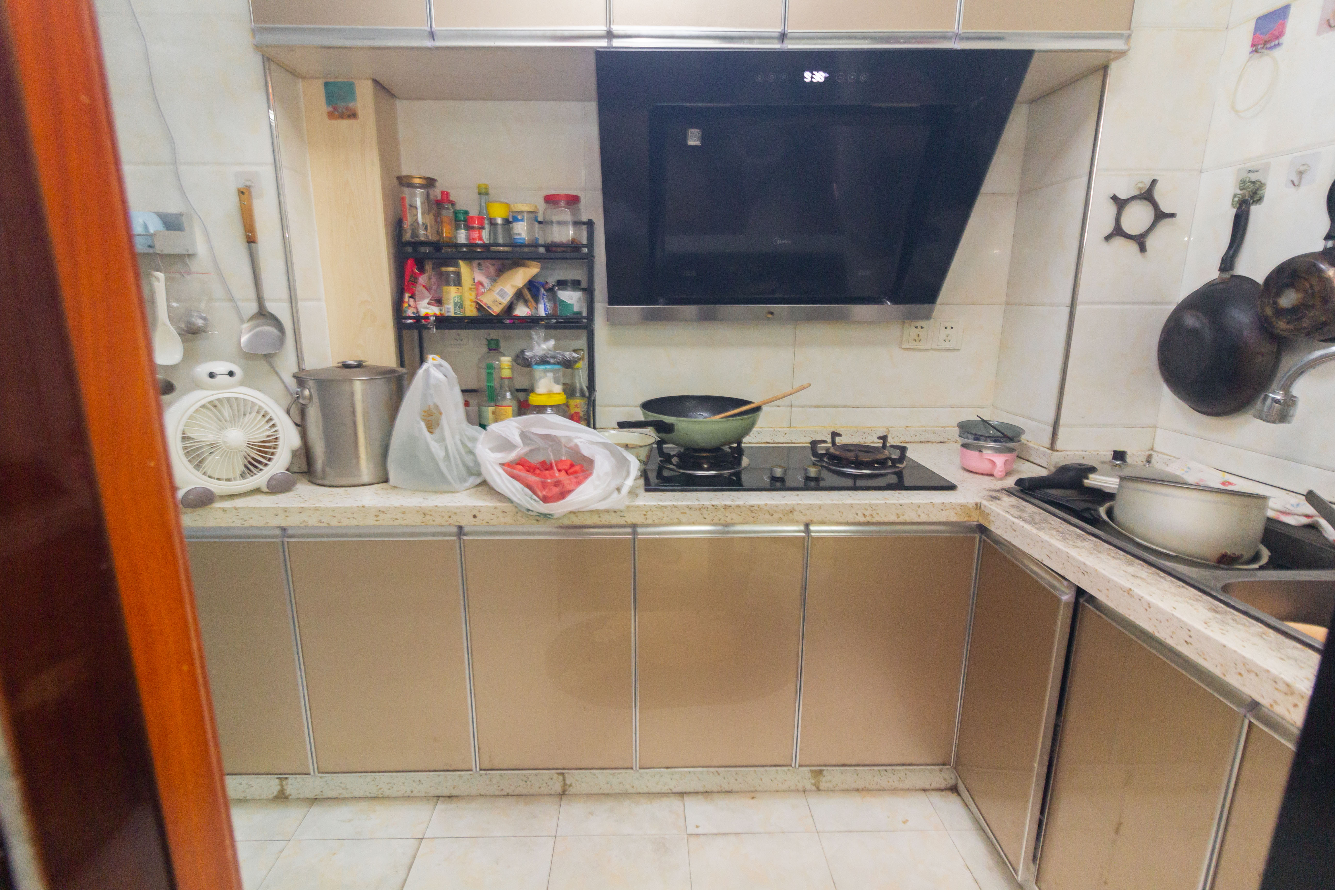 辉宏橄榄城  3室2厅1卫    66.0万 辉宏橄榄城  3室2厅1卫    66.0万厨房