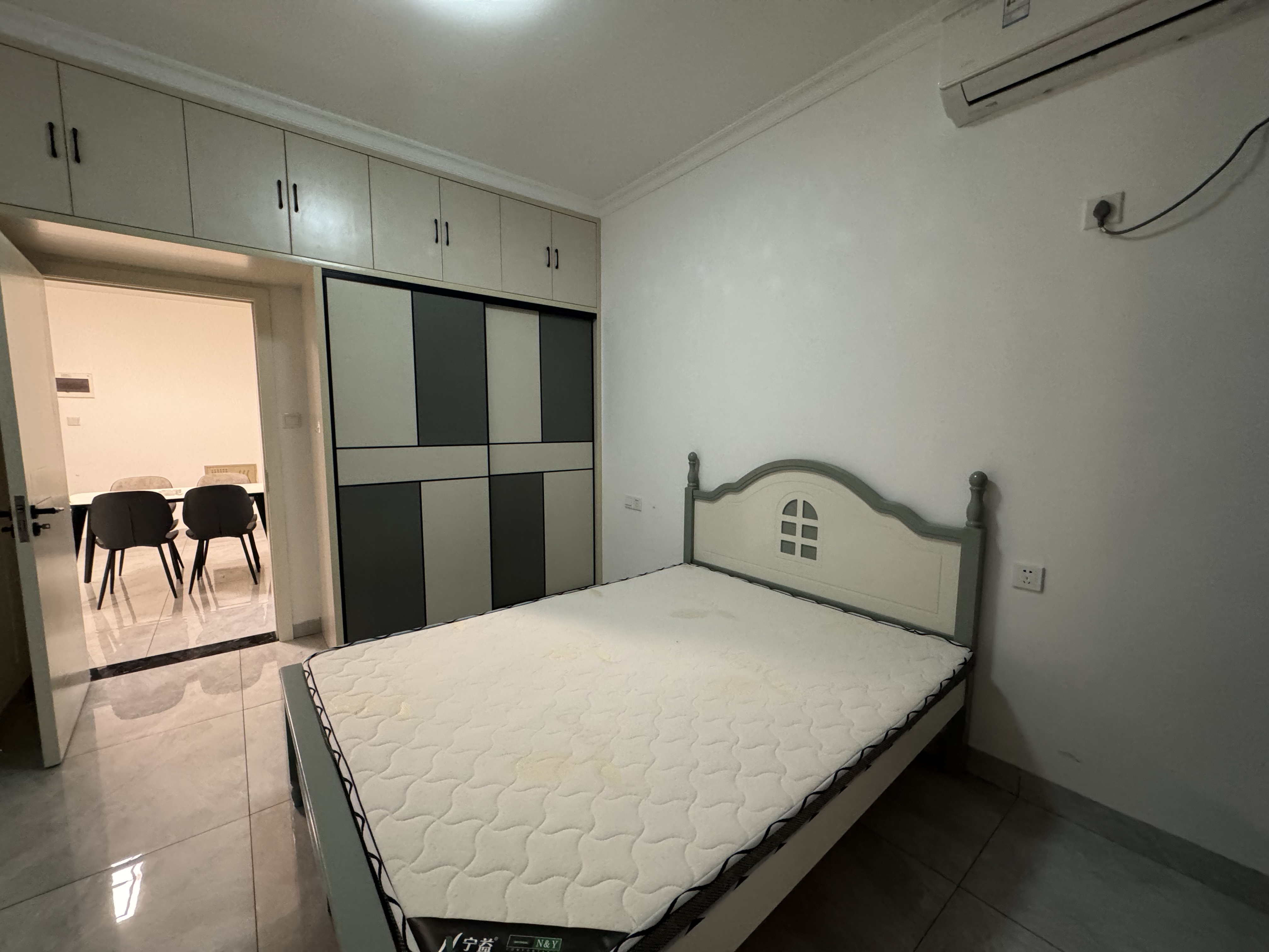 山水洲城华晨第一城  2室2厅1卫    46.0万 山水洲城华晨第一城  2室2厅1卫    46.0万室内图