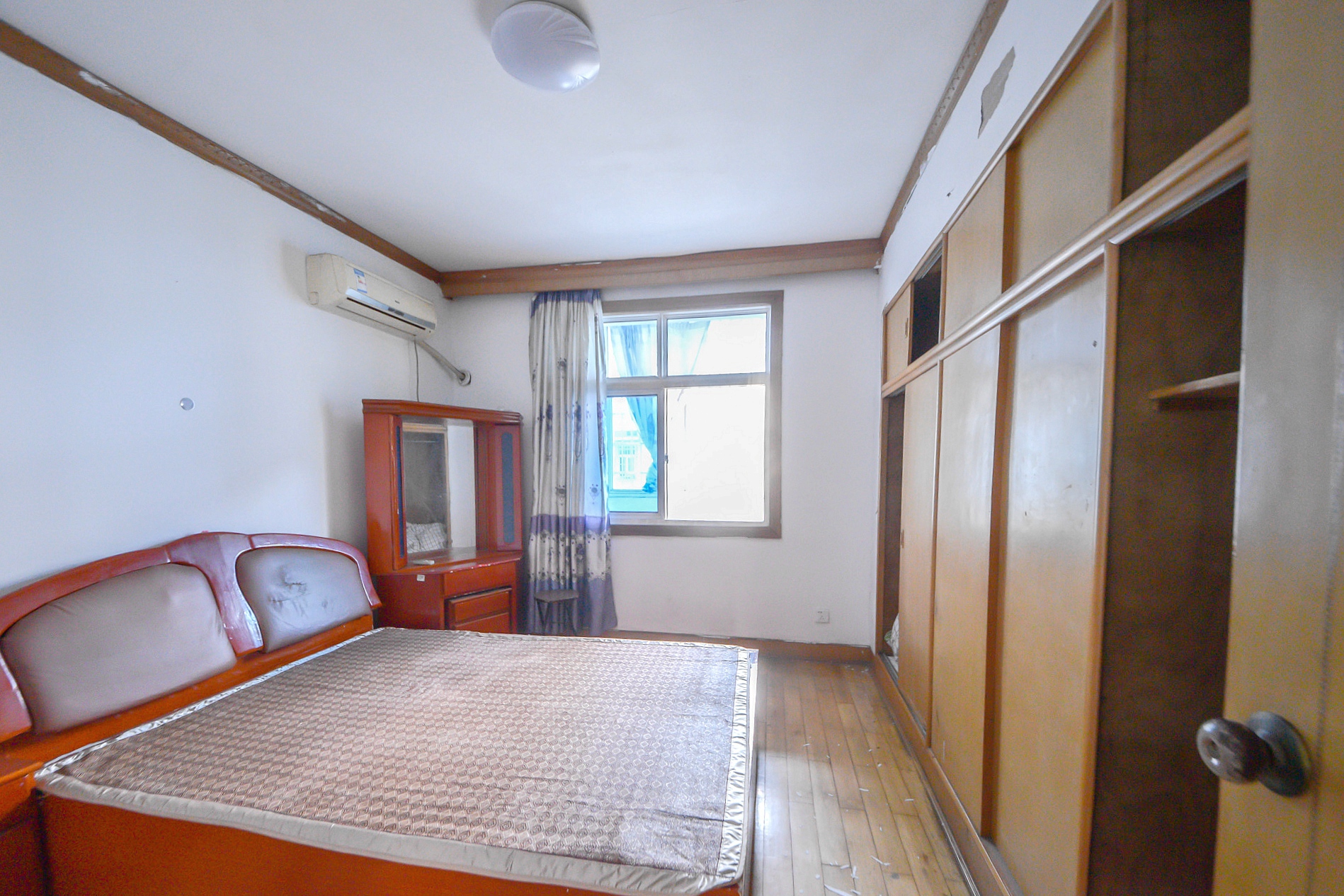 联运公司宿舍  2室2厅1卫    29.8万 联运公司宿舍  2室2厅1卫    29.8万卧室