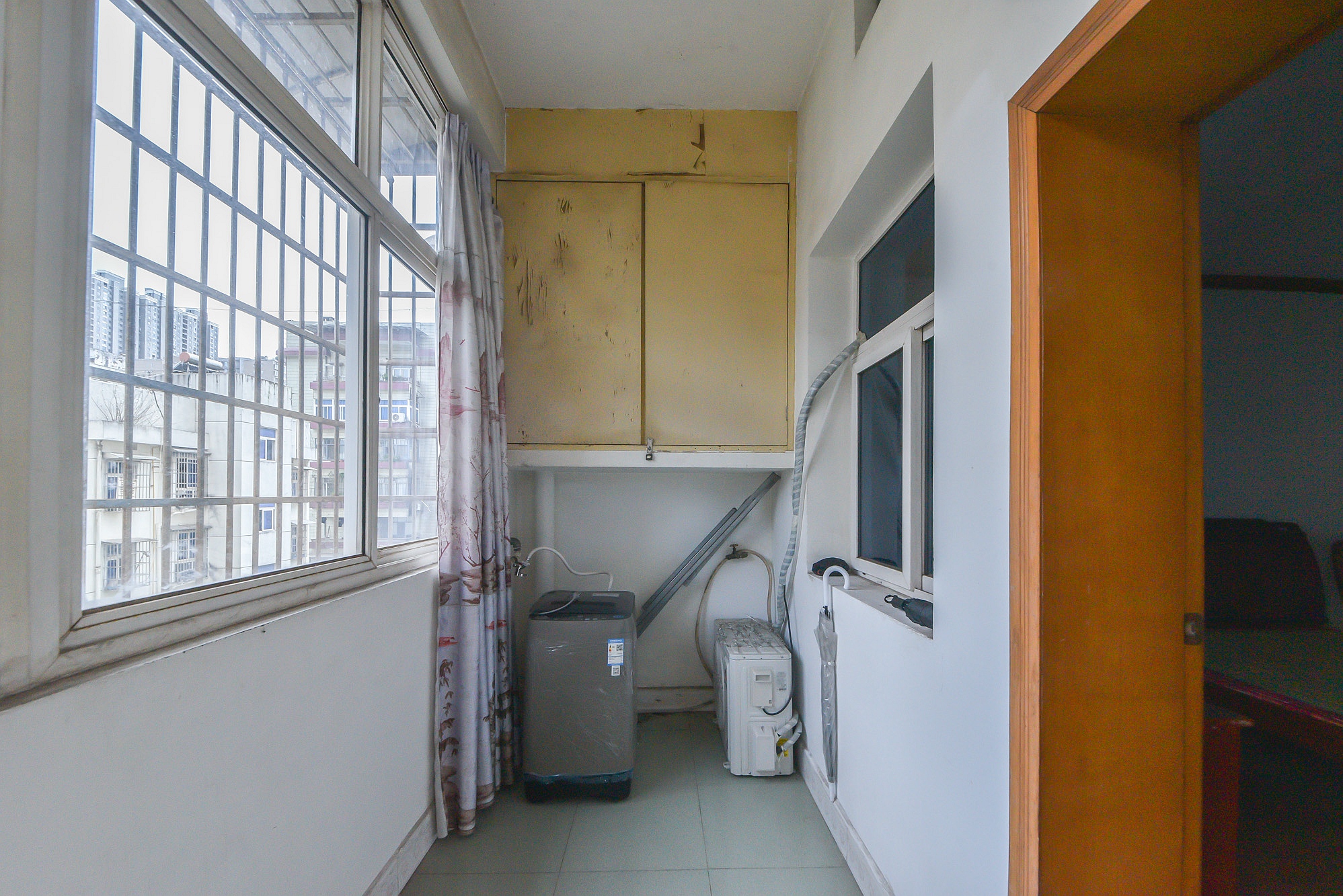 联运公司宿舍  2室2厅1卫    29.8万 联运公司宿舍  2室2厅1卫    29.8万阳台