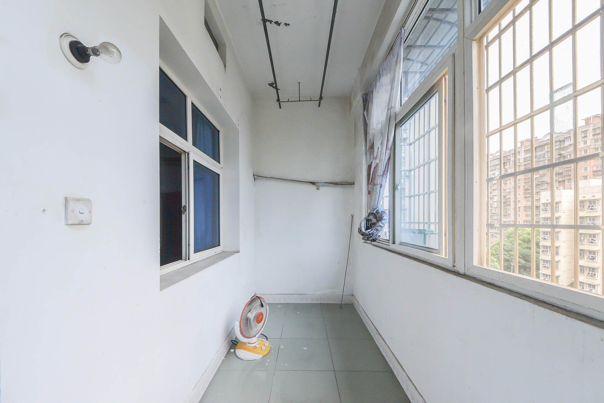 联运公司宿舍  2室2厅1卫    29.8万 联运公司宿舍  2室2厅1卫    29.8万阳台