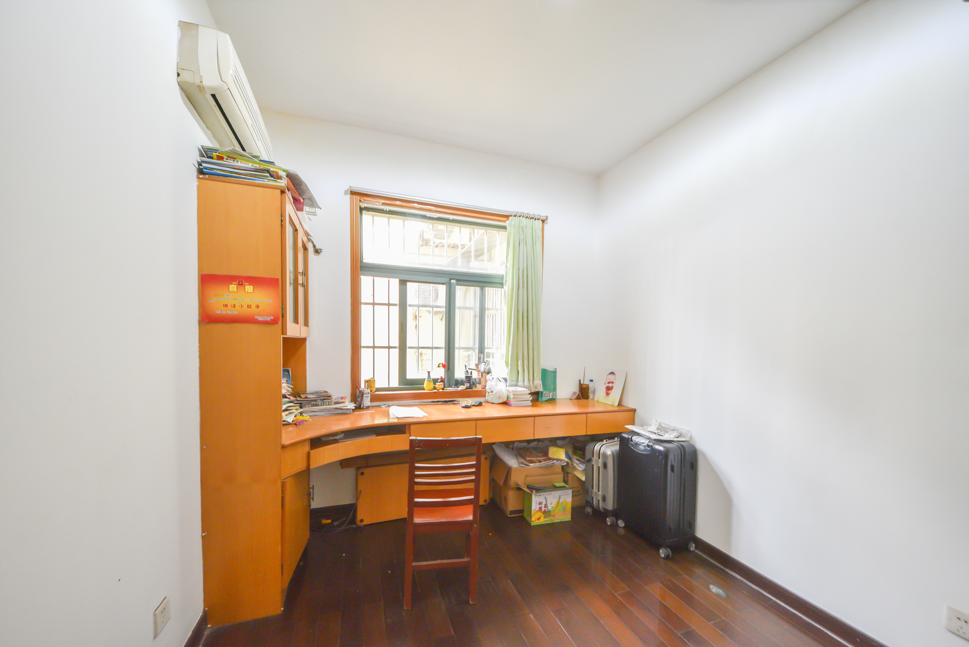 亚华香舍花都 4室2厅2卫 129.8万 亚华香舍花都 4室2厅2卫 129.8万卧室