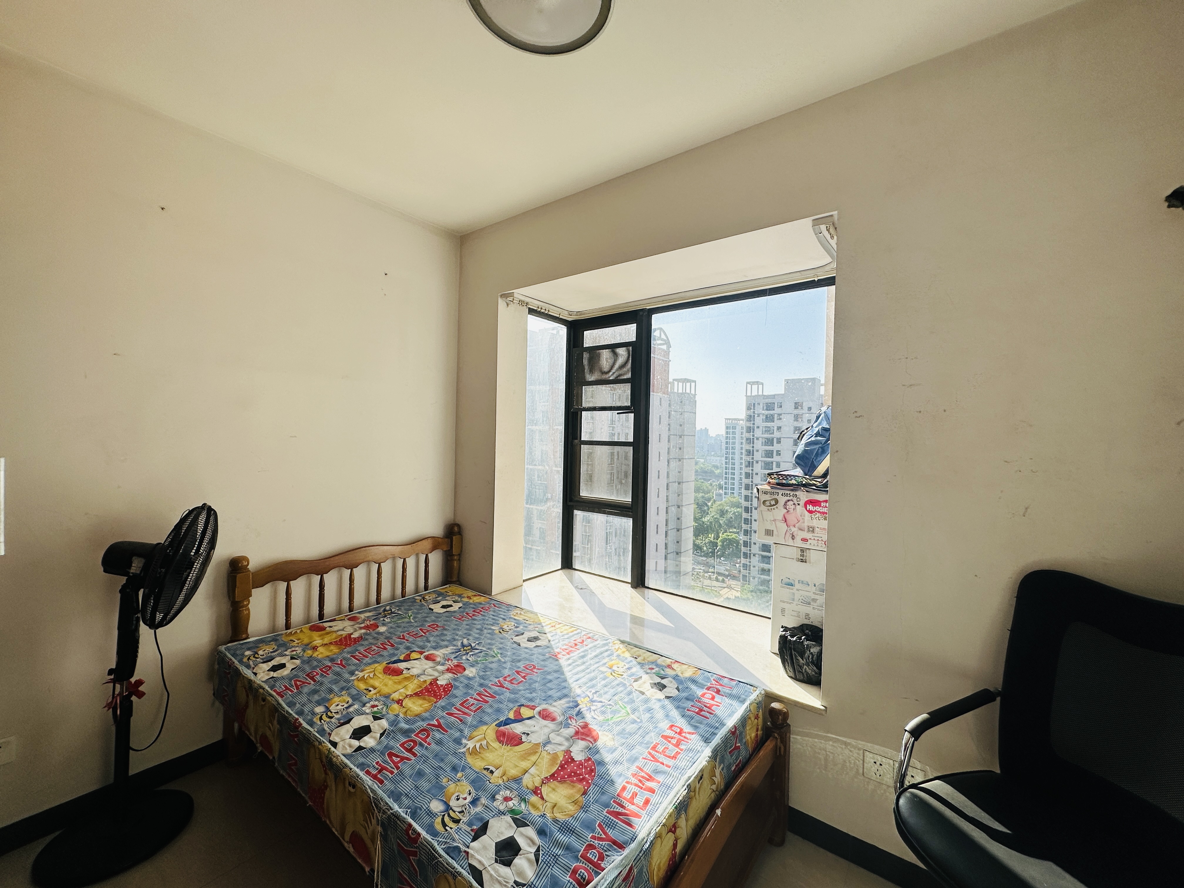 万达广场骏豪仕家(万达公馆) 3室2厅1卫 136.0万 万达广场骏豪仕家(万达公馆) 3室2厅1卫 136.0万卧室