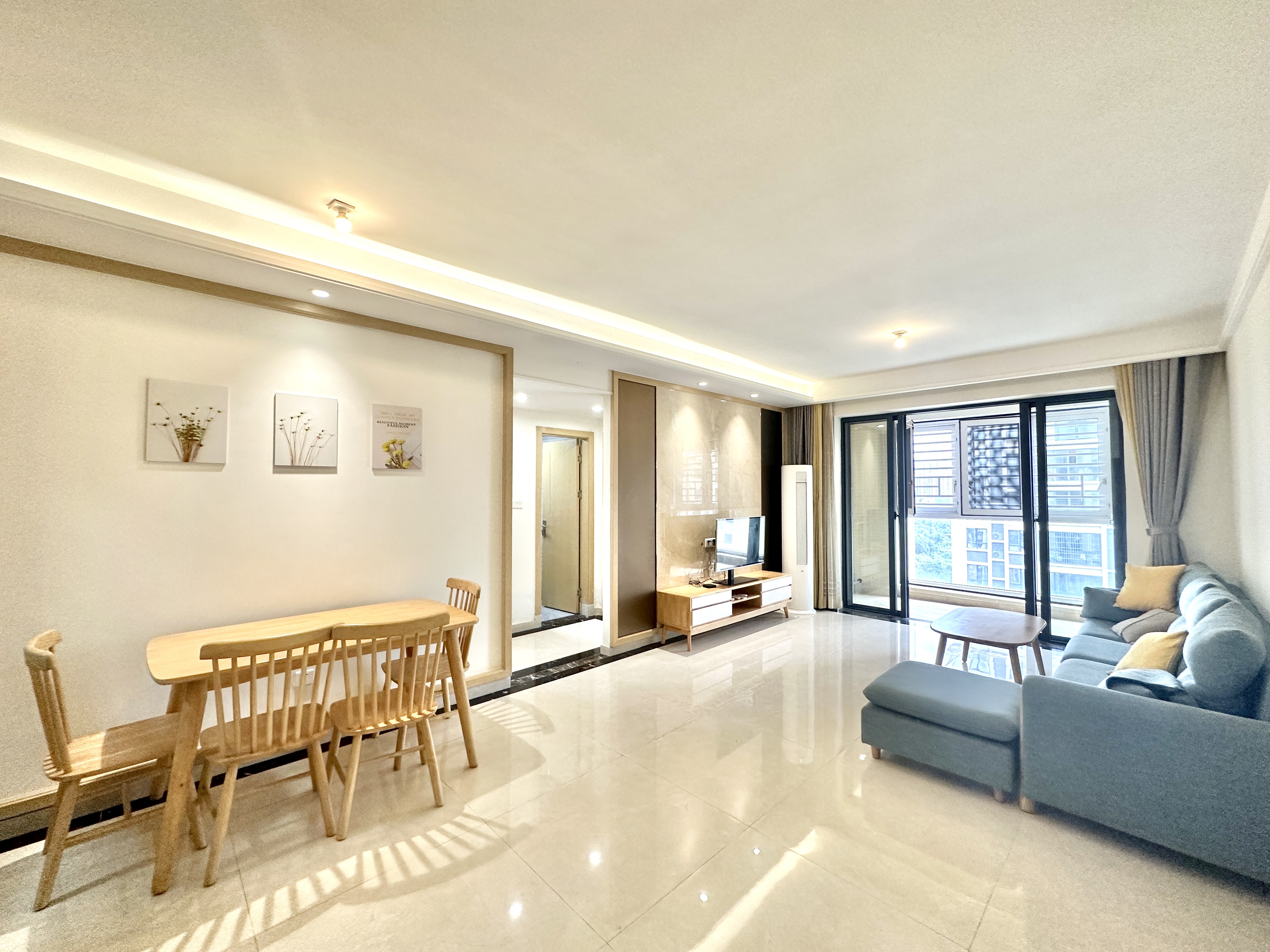 万达广场骏豪仕家(万达公馆) 1室1厅1卫 55.0万 万达广场骏豪仕家(万达公馆) 1室1厅1卫 55.0万客厅