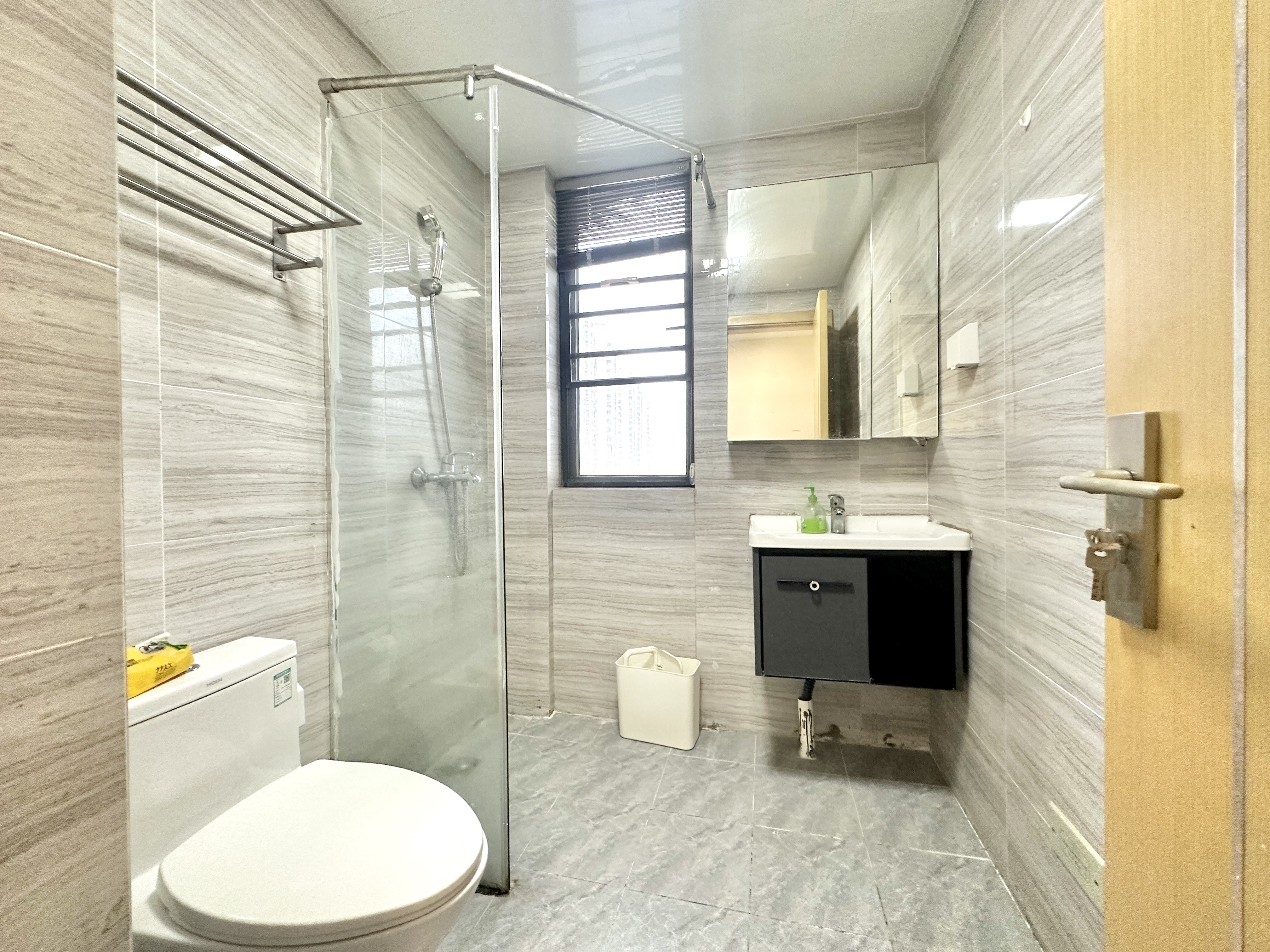 万达广场骏豪仕家(万达公馆) 1室1厅1卫 55.0万 万达广场骏豪仕家(万达公馆) 1室1厅1卫 55.0万卫生间