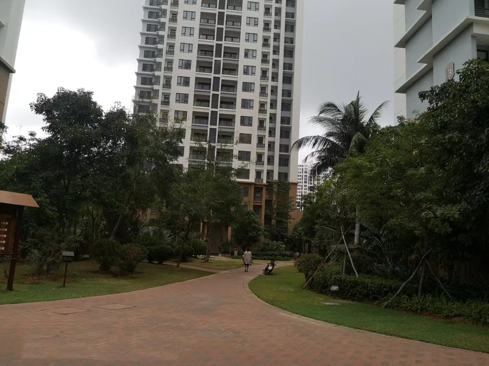 清平乐西郡 3室2厅1卫 200.0万 清平乐西郡 3室2厅1卫 200.0万客厅