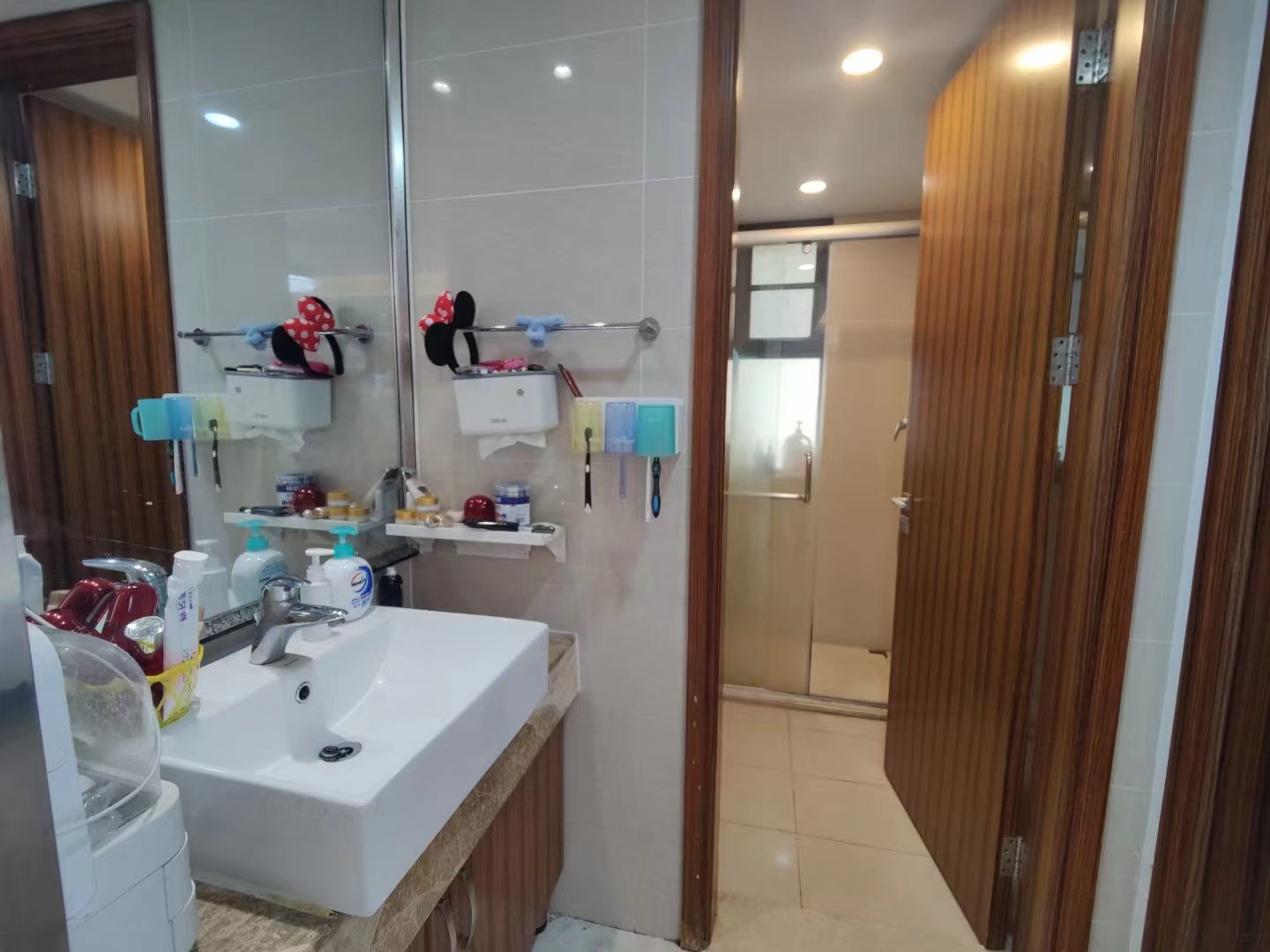 瑞都水郡 2室1厅1卫 170.0万 瑞都水郡 2室1厅1卫 170.0万客厅