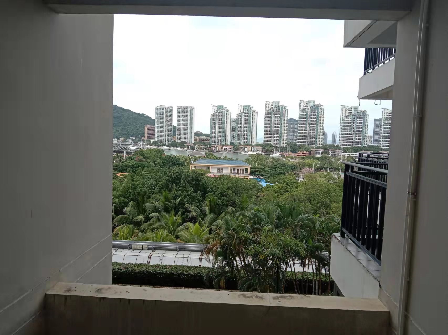 新大洲三亚印象 2室2厅1卫 165.0万 新大洲三亚印象 2室2厅1卫 165.0万客厅