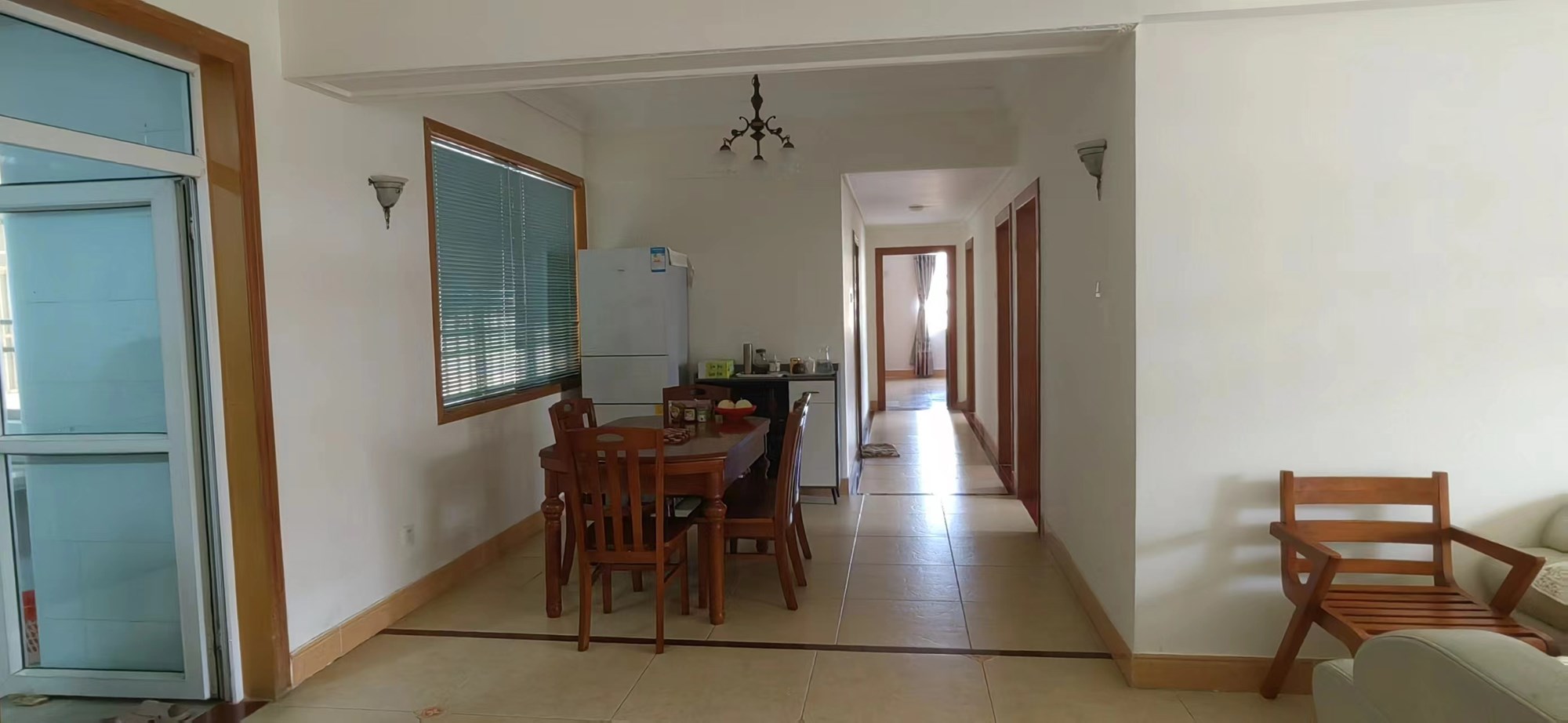 农行银农公寓 4室2厅2卫 290.0万 农行银农公寓 4室2厅2卫 290.0万客厅