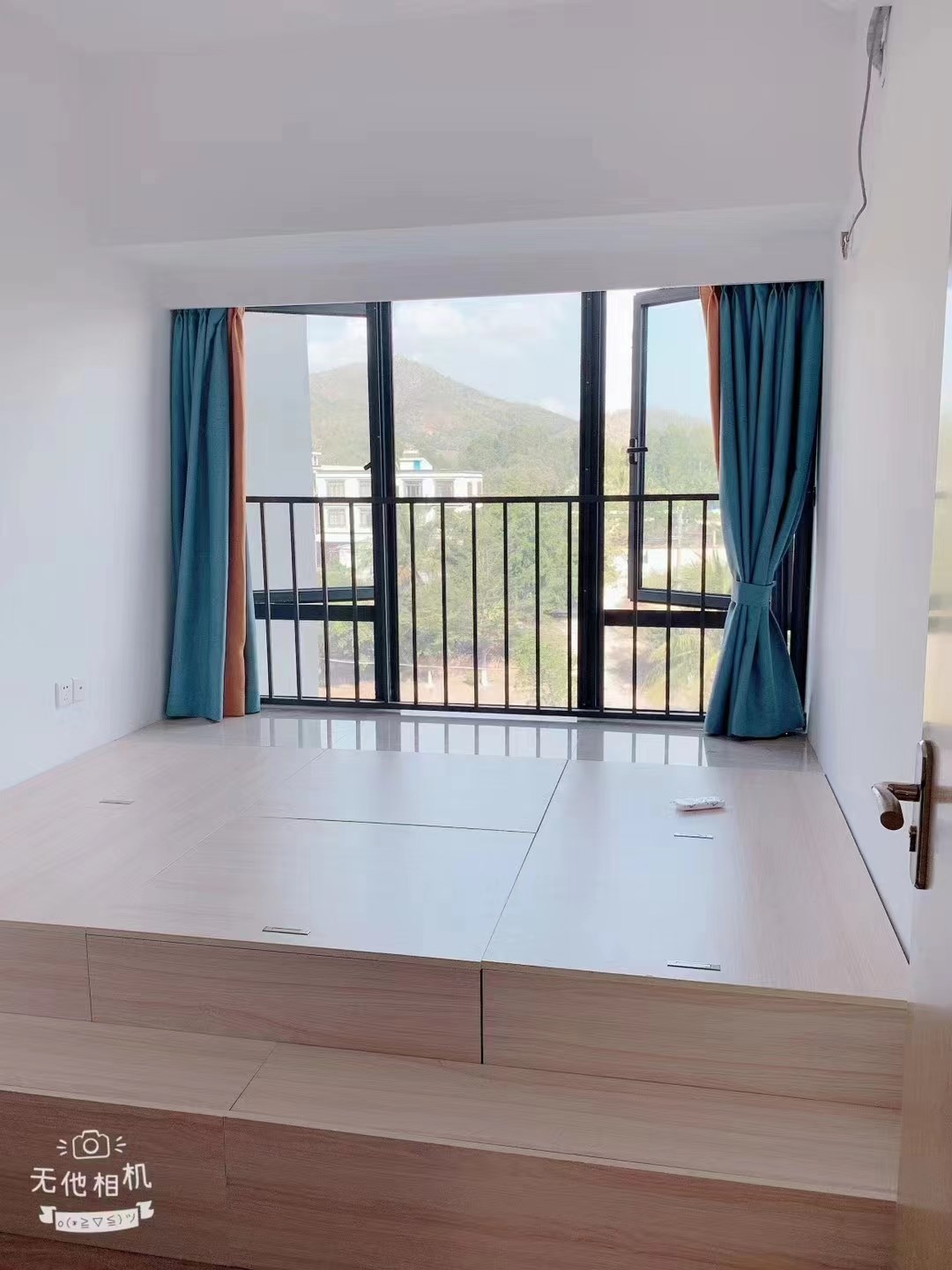 中粮红塘悦海二期 2室2厅1卫 205.0万 中粮红塘悦海二期 2室2厅1卫 205.0万客厅