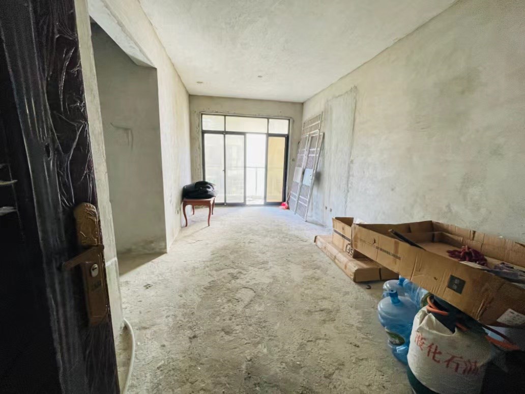 汇润花园 1室1厅1卫 120.0万 汇润花园 1室1厅1卫 120.0万客厅