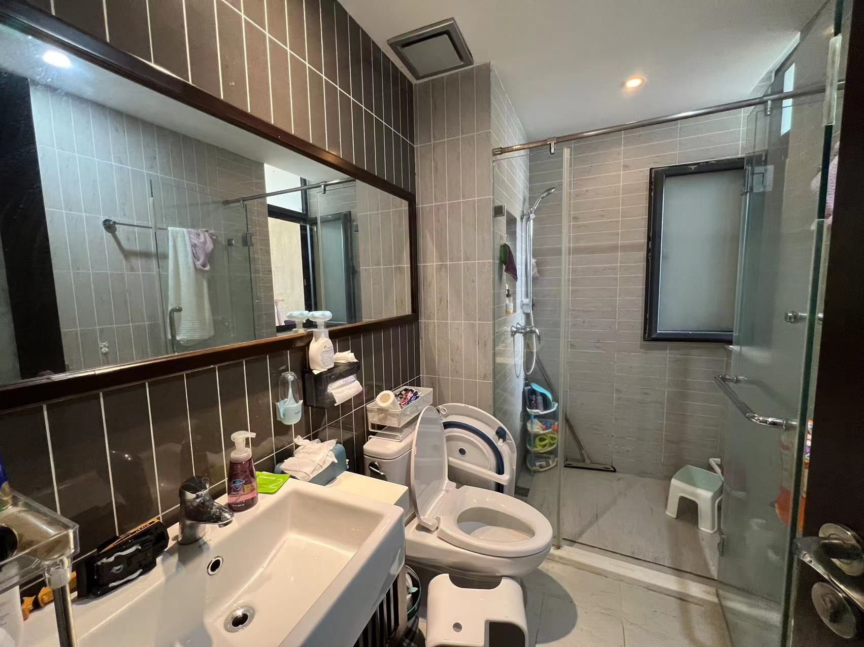 半岛蓝湾 3室2厅2卫 350.0万 半岛蓝湾 3室2厅2卫 350.0万客厅