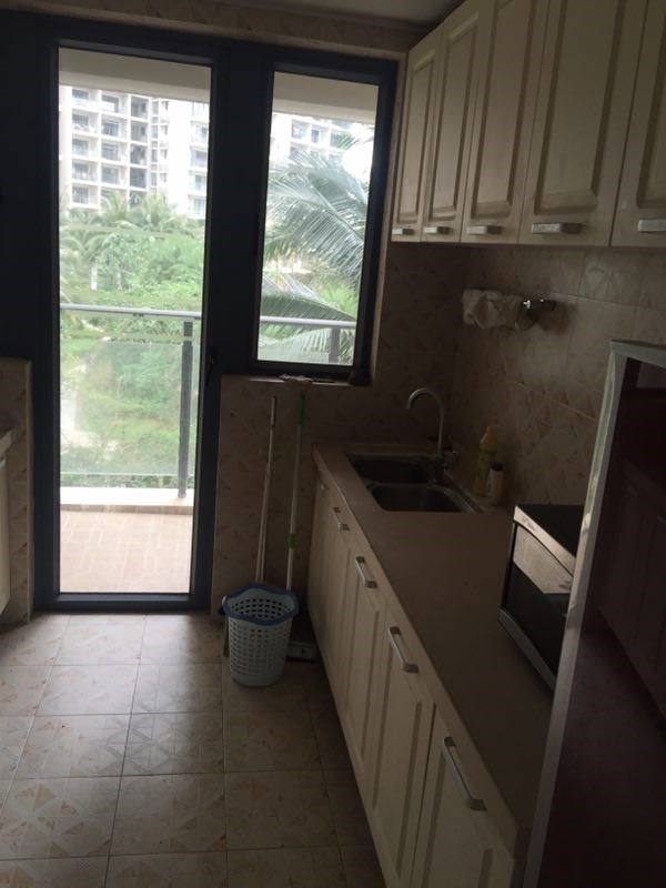 兰海花园三期  3室2厅2卫    500.0万 兰海花园三期  3室2厅2卫    500.0万客厅