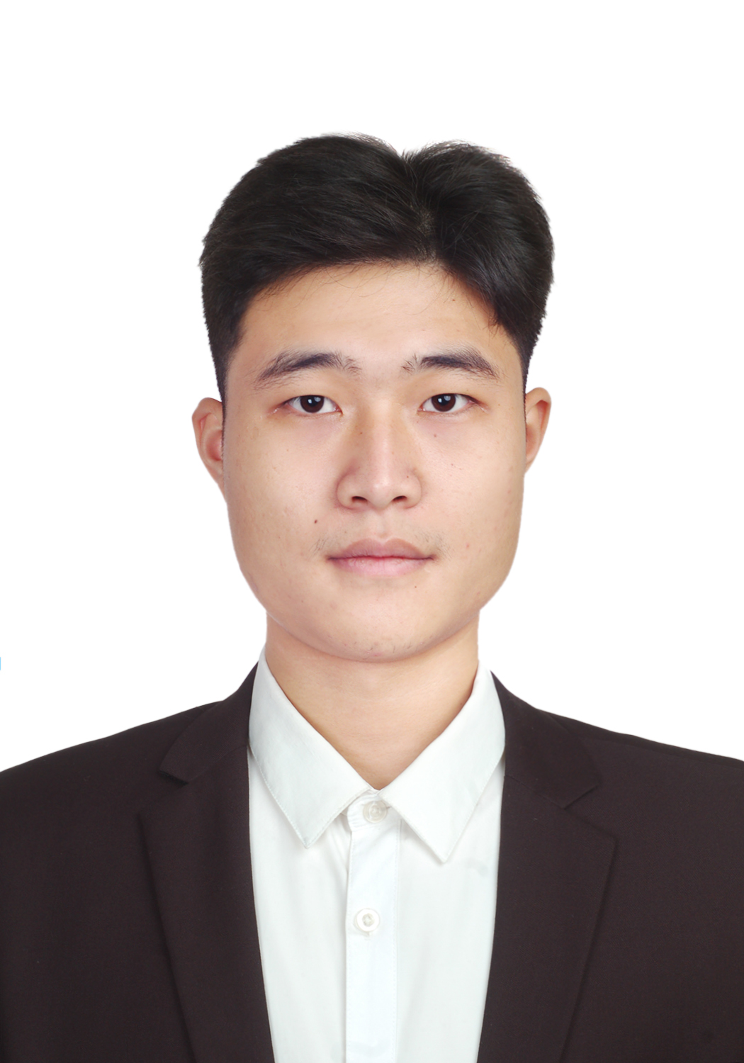 侯明明