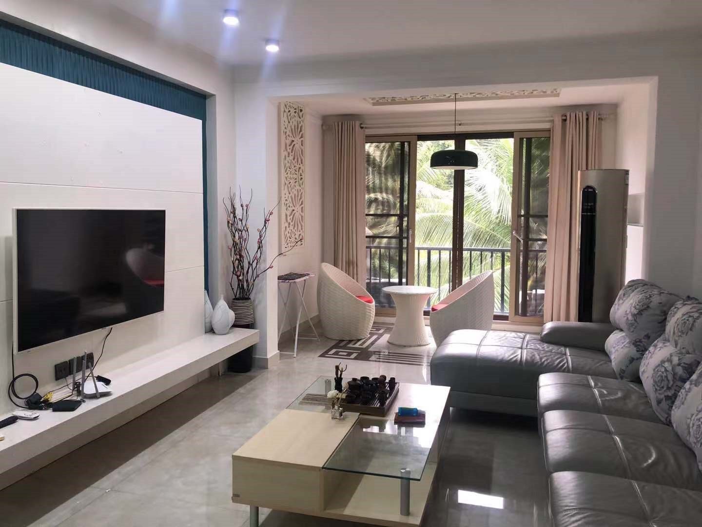 凤凰水城红树湾洋房 3室2厅2卫 4500.0元/月 凤凰水城红树湾洋房 3室2厅2卫 4500.0元/月室内图