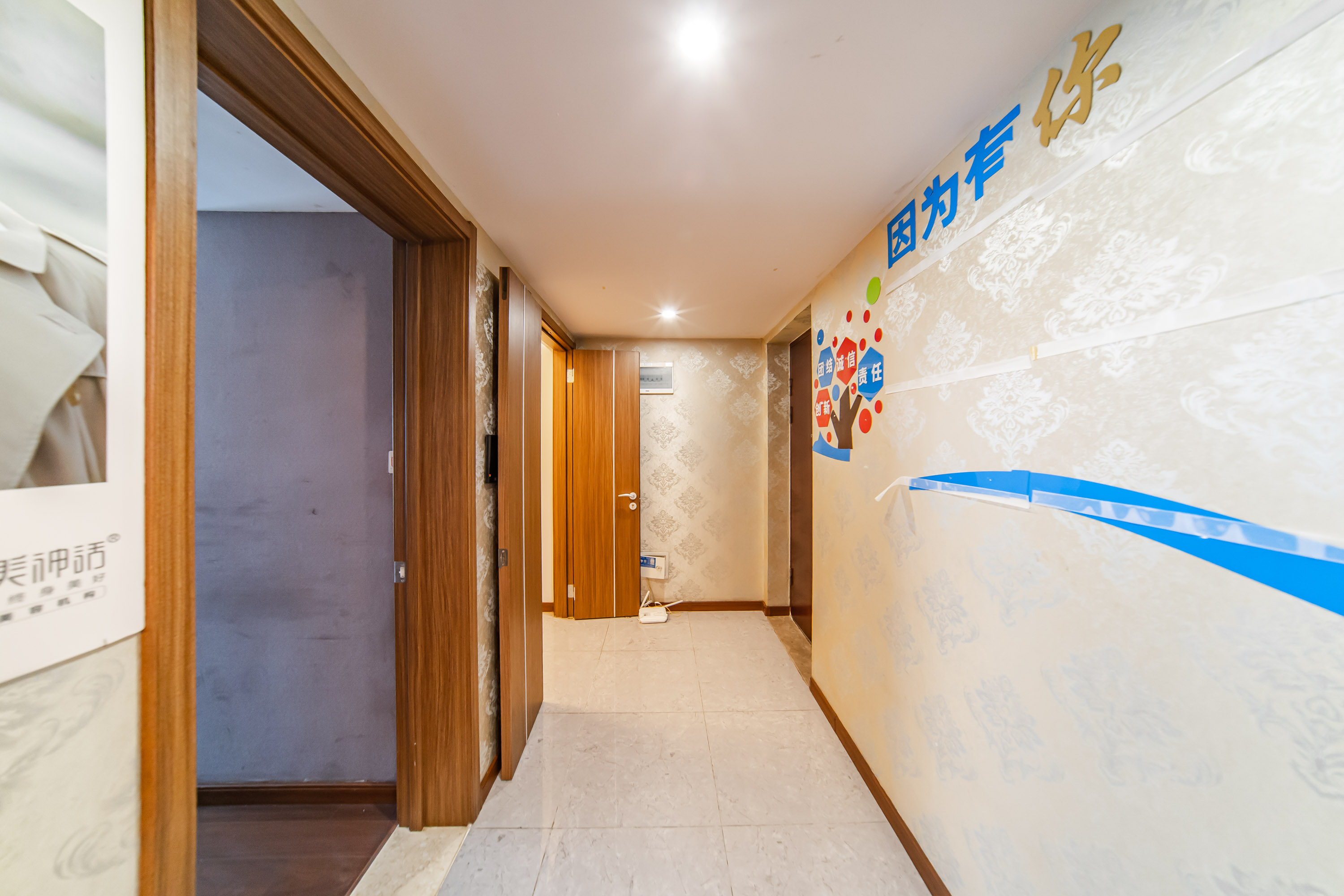 万科白鹭郡  3室2厅2卫   168.00万其他