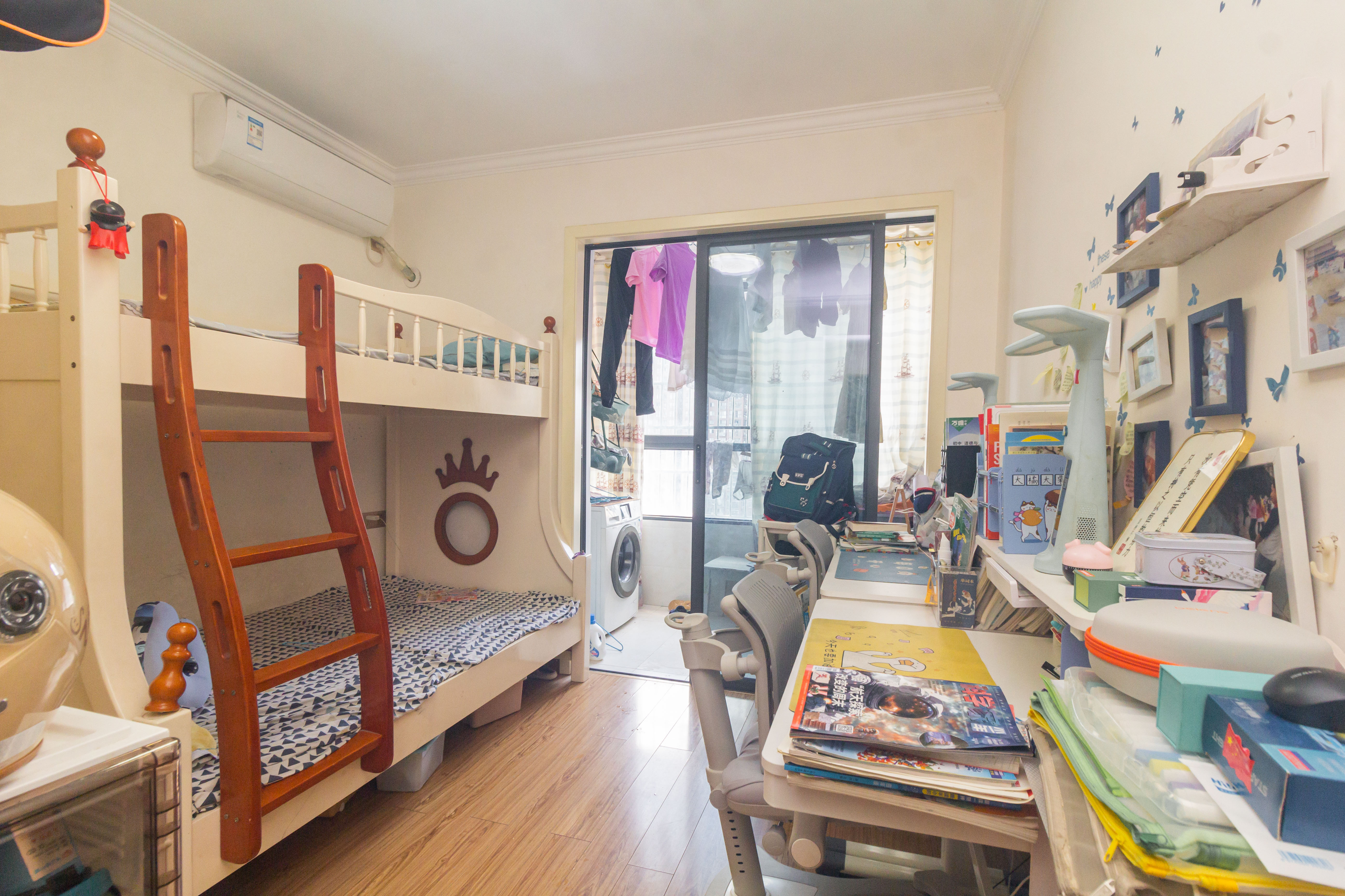 中国铁建国际城二期 2室2厅1卫 45.0万 中国铁建国际城二期 2室2厅1卫 45.0万卧室