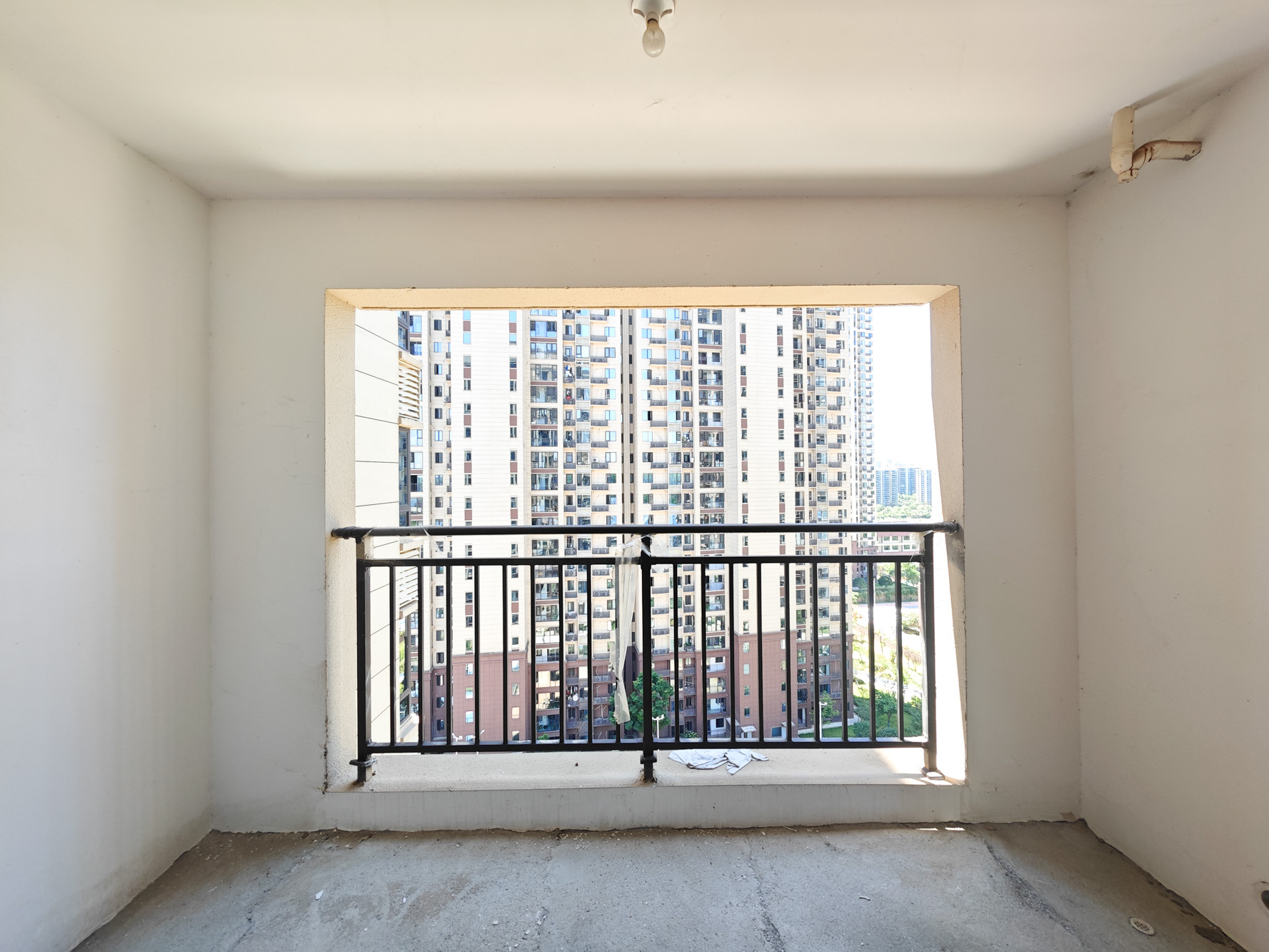 长房明宸府  4室2厅2卫    120.0万 长房明宸府  4室2厅2卫    120.0万阳台