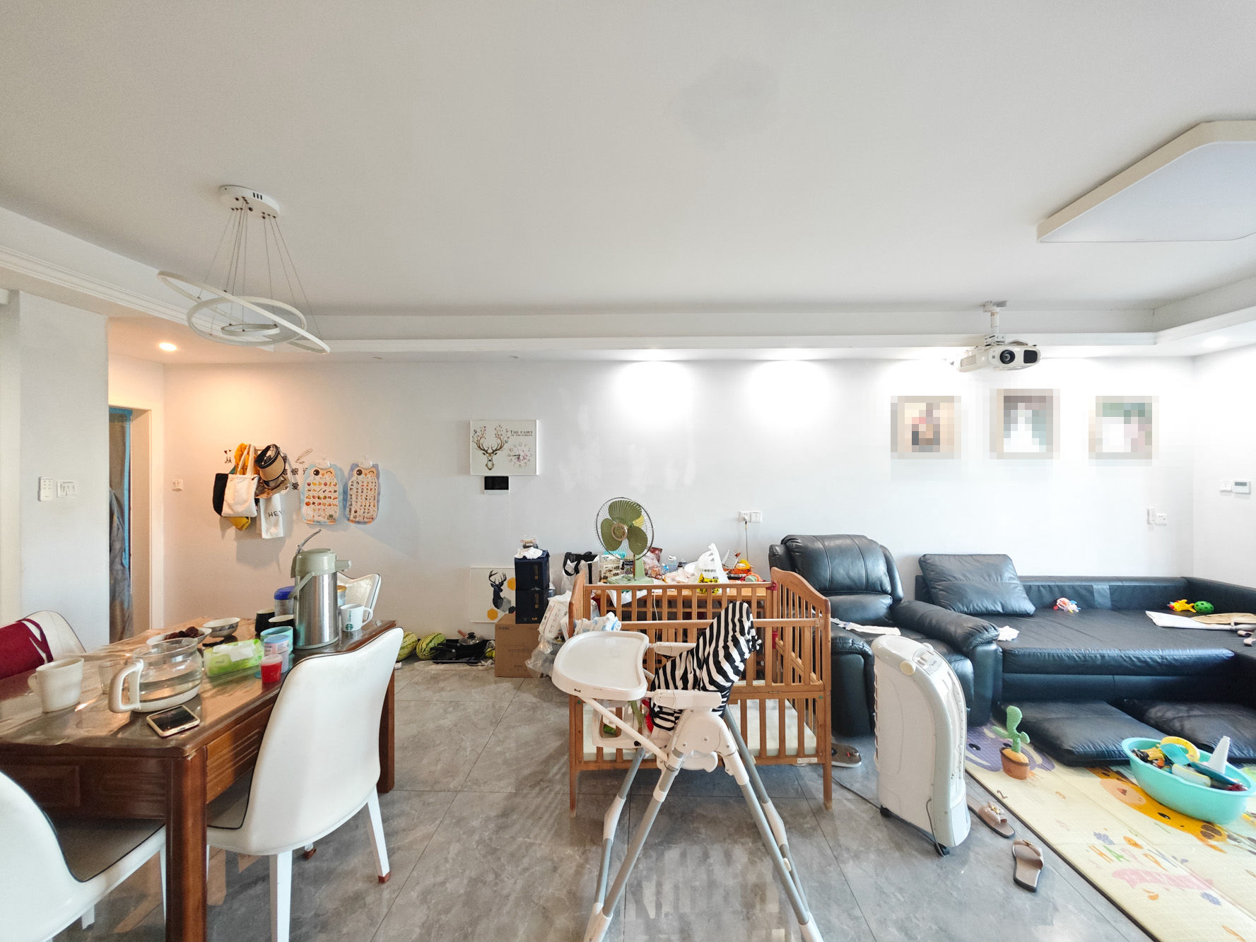中建嘉和城  3室2厅1卫   122.00万客厅