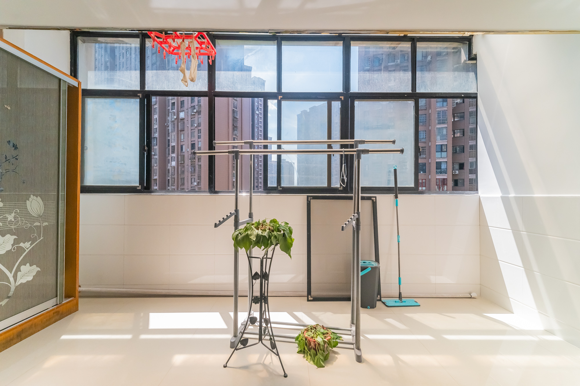 幸福里润城(幸福里二期)  3室2厅2卫    69.8万 幸福里润城(幸福里二期)  3室2厅2卫    69.8万阳台