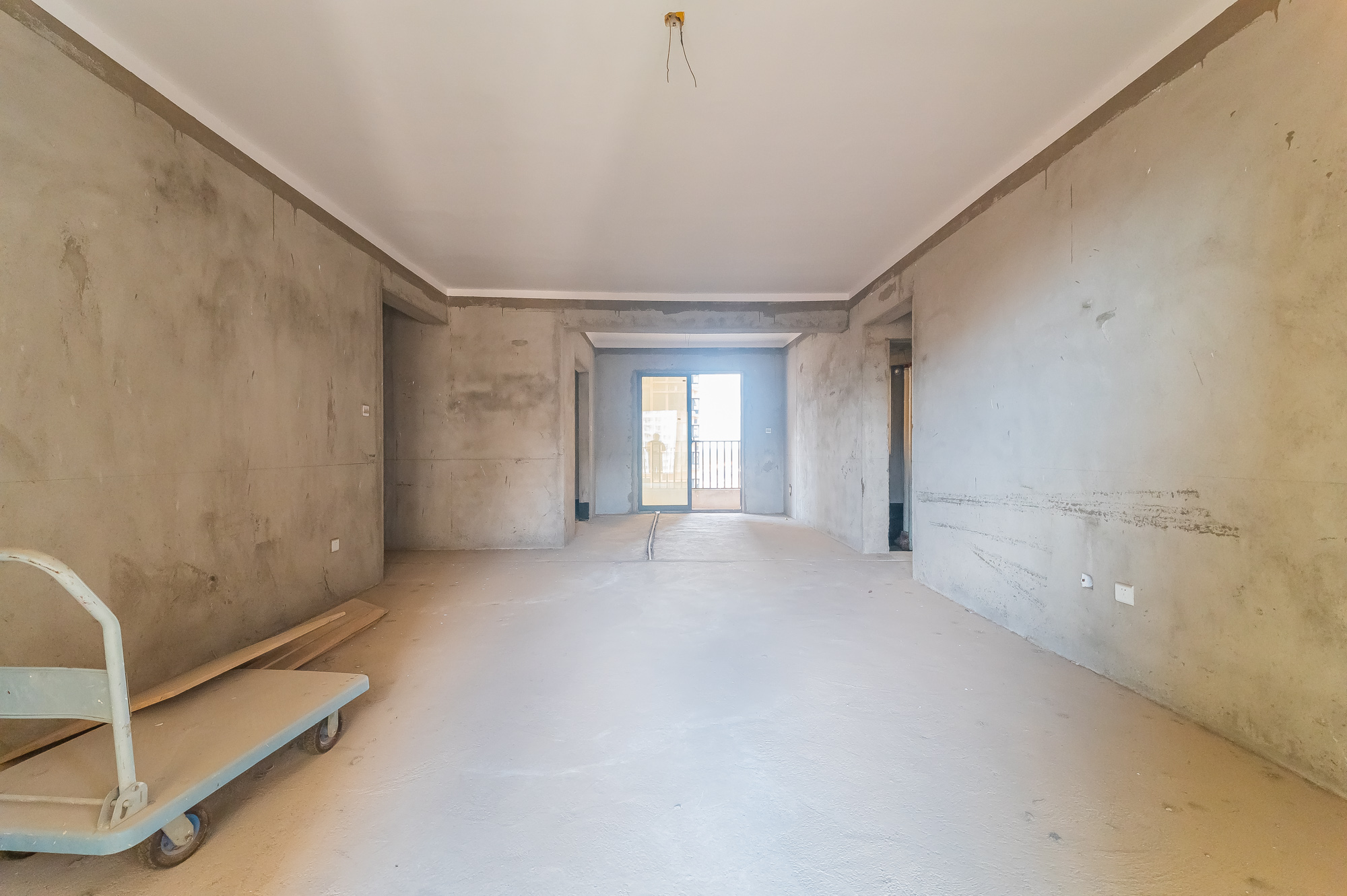 深业睿城 4室2厅2卫 108.0万 深业睿城 4室2厅2卫 108.0万客厅