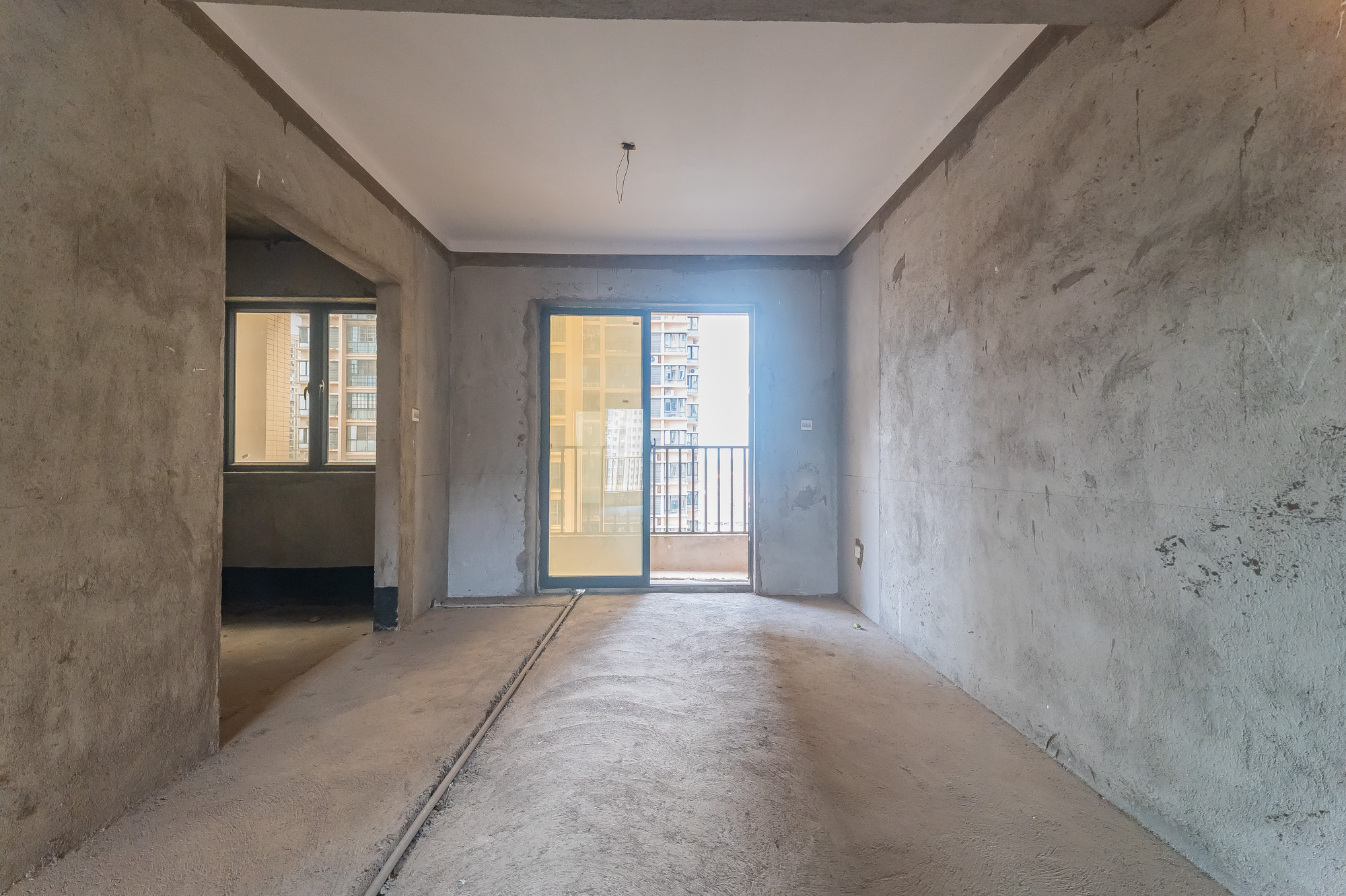 深业睿城 4室2厅2卫 108.0万 深业睿城 4室2厅2卫 108.0万客厅