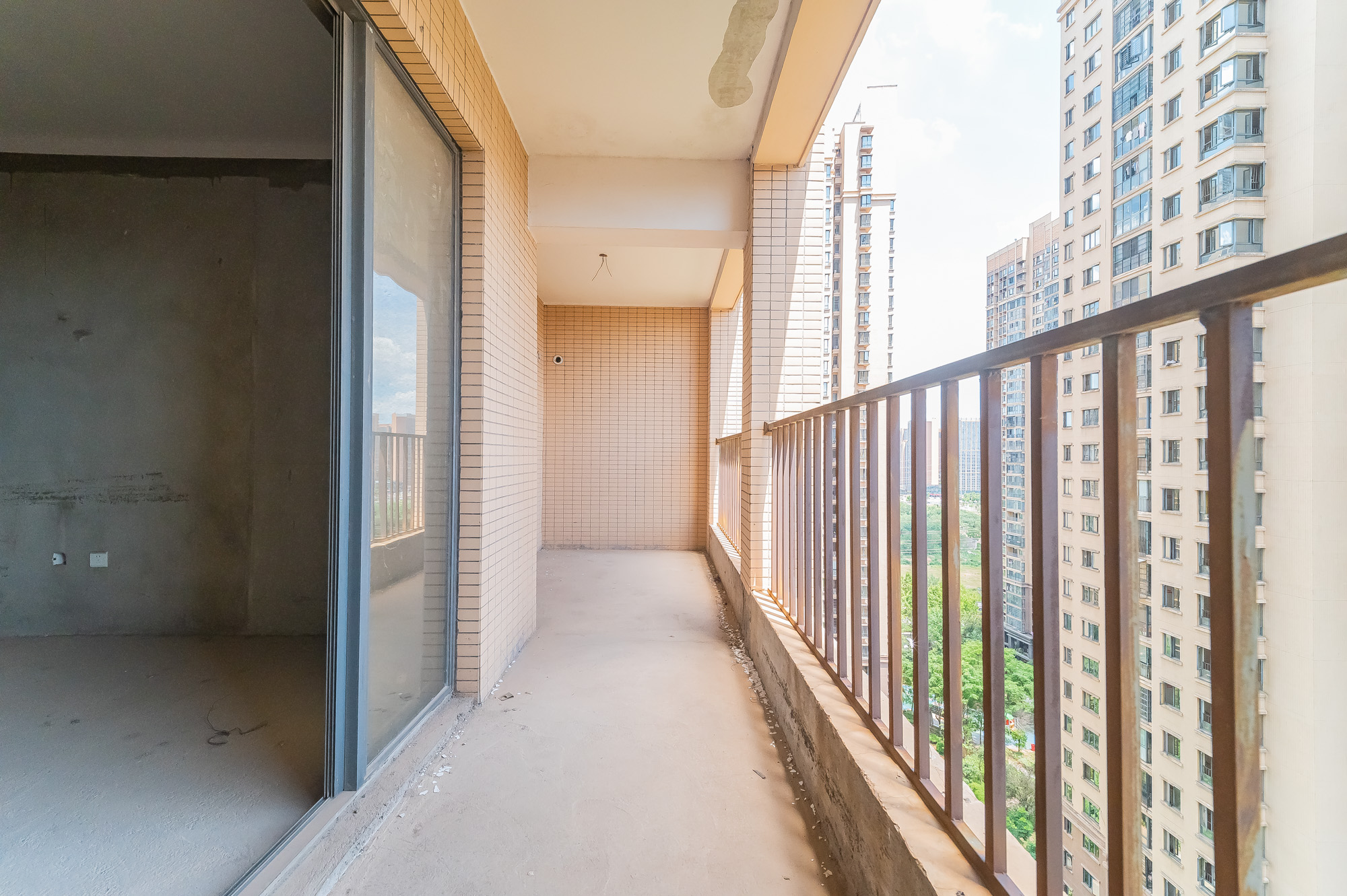 深业睿城 4室2厅2卫 108.0万 深业睿城 4室2厅2卫 108.0万其他